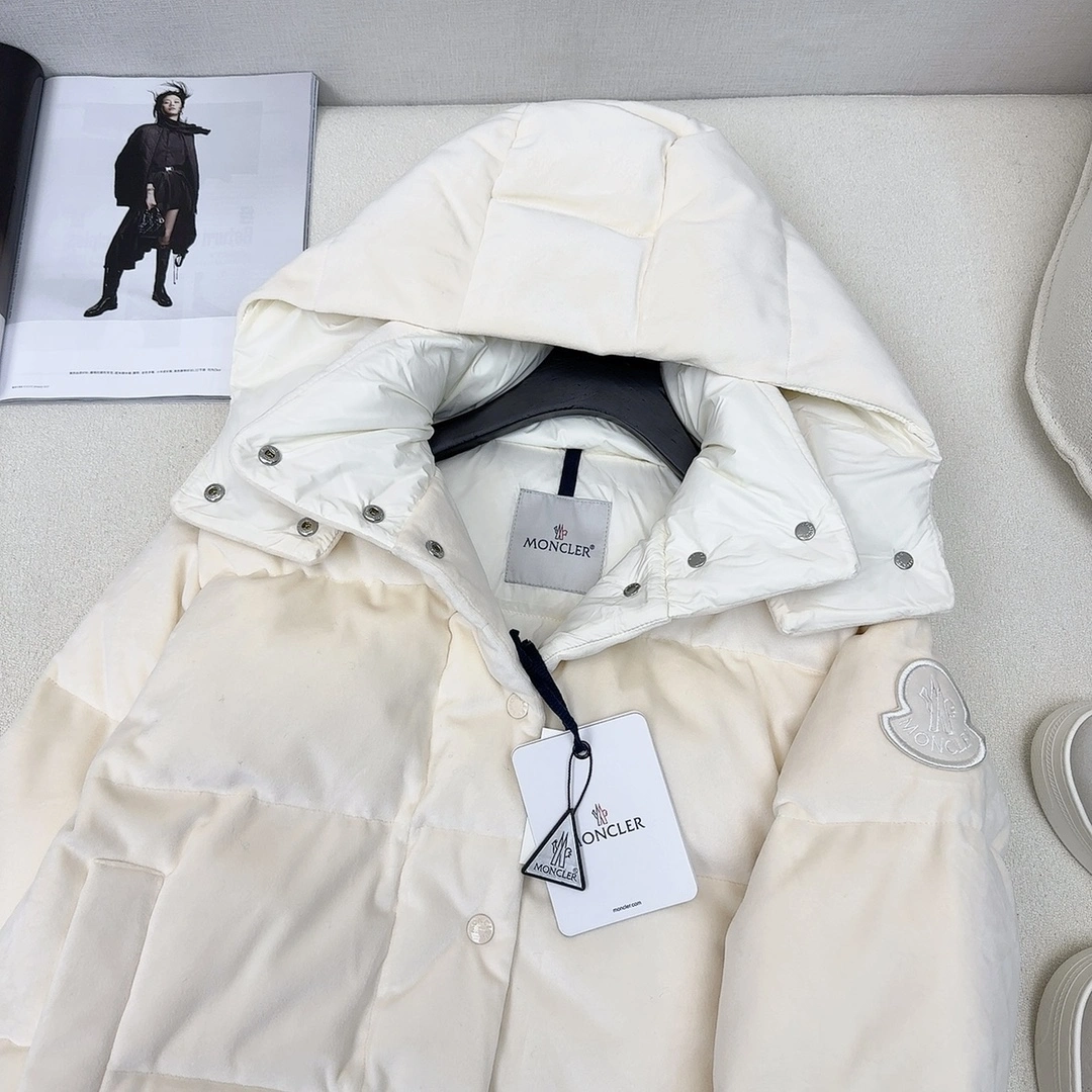 SoftTouch Moncler Down Jackets 146486