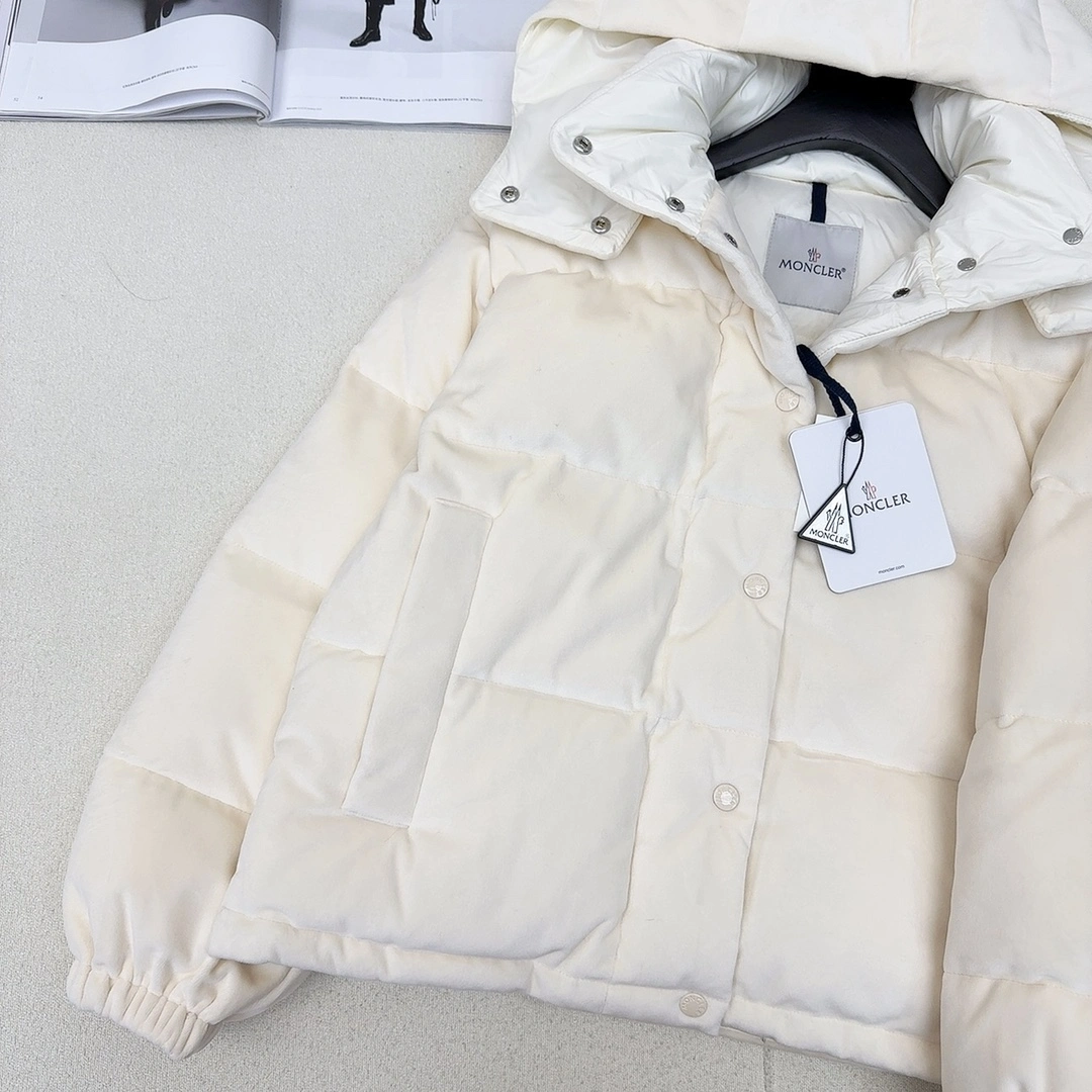 SoftTouch Moncler Down Jackets 146486