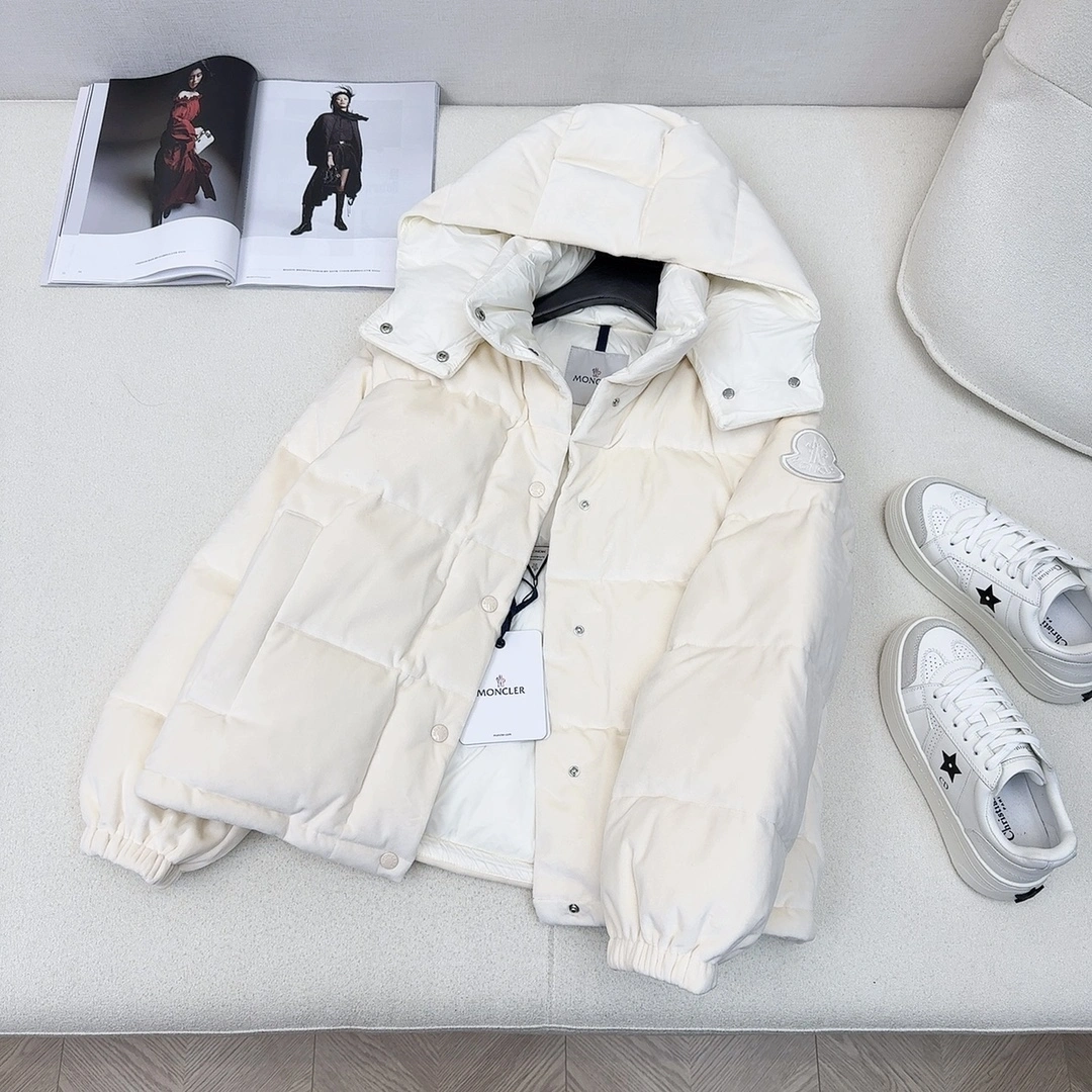 SoftTouch Moncler Down Jackets 146486