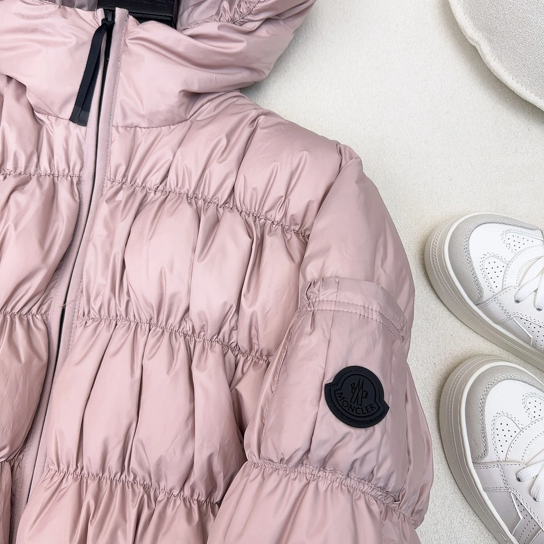 Moncler Down Jackets Refined 146499