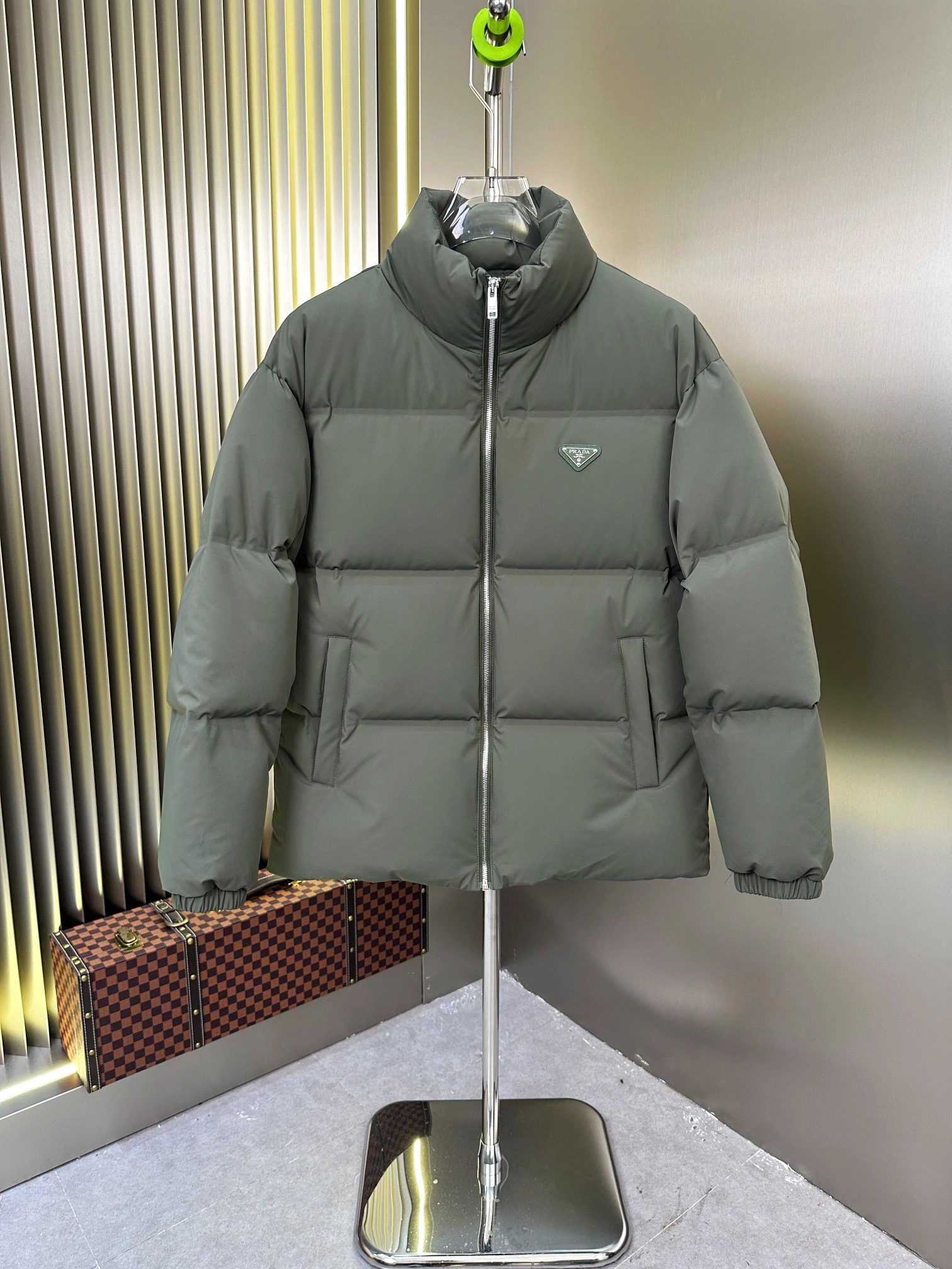 Moncler Down Jackets MoistureWicking 146500