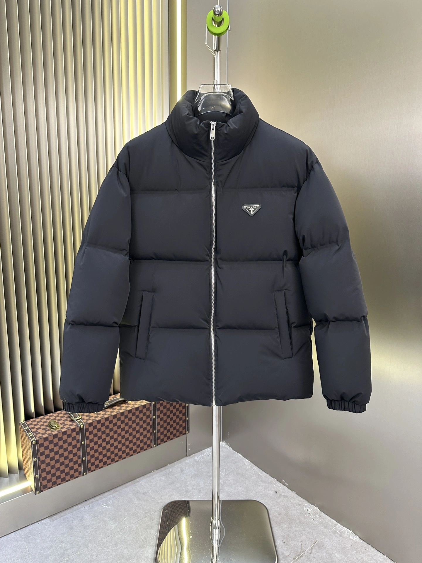 Moncler Down Jackets MoistureWicking 146500