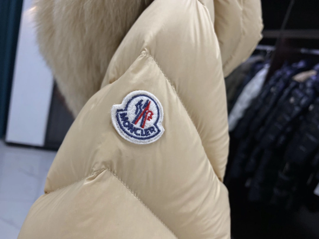 Moncler Down Jackets Youthful 146484
