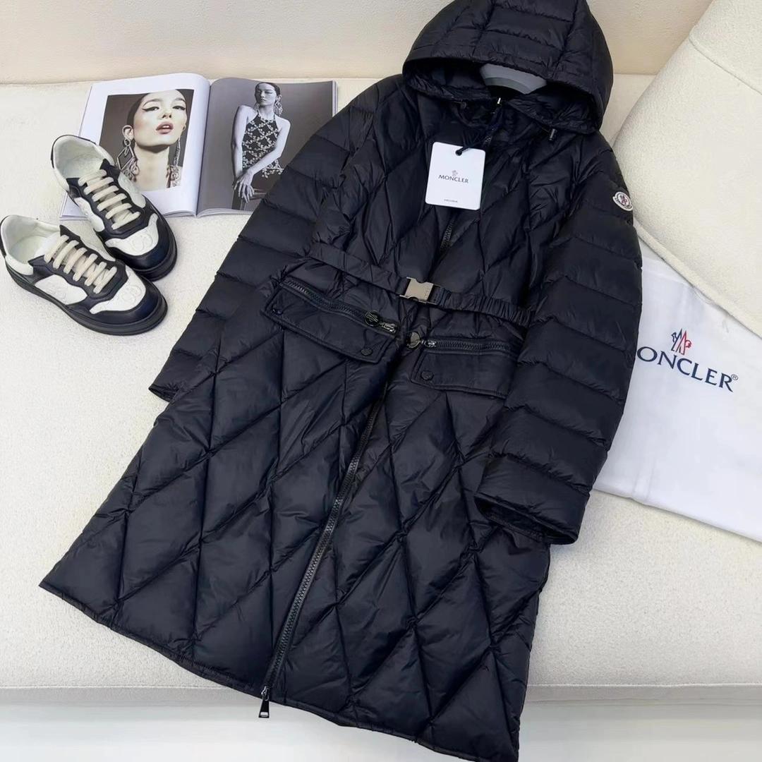 Sporty Moncler Down Jackets 146494