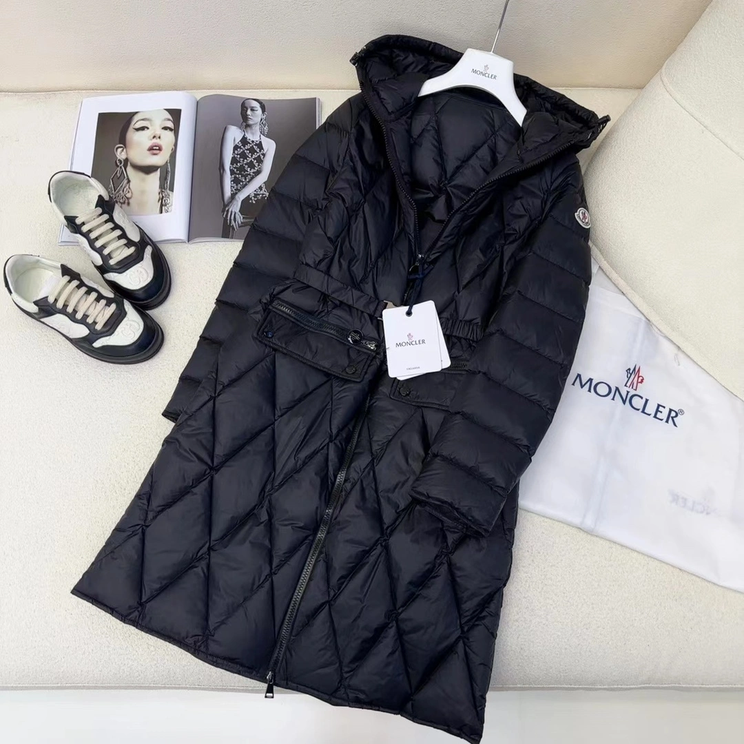 Sporty Moncler Down Jackets 146494