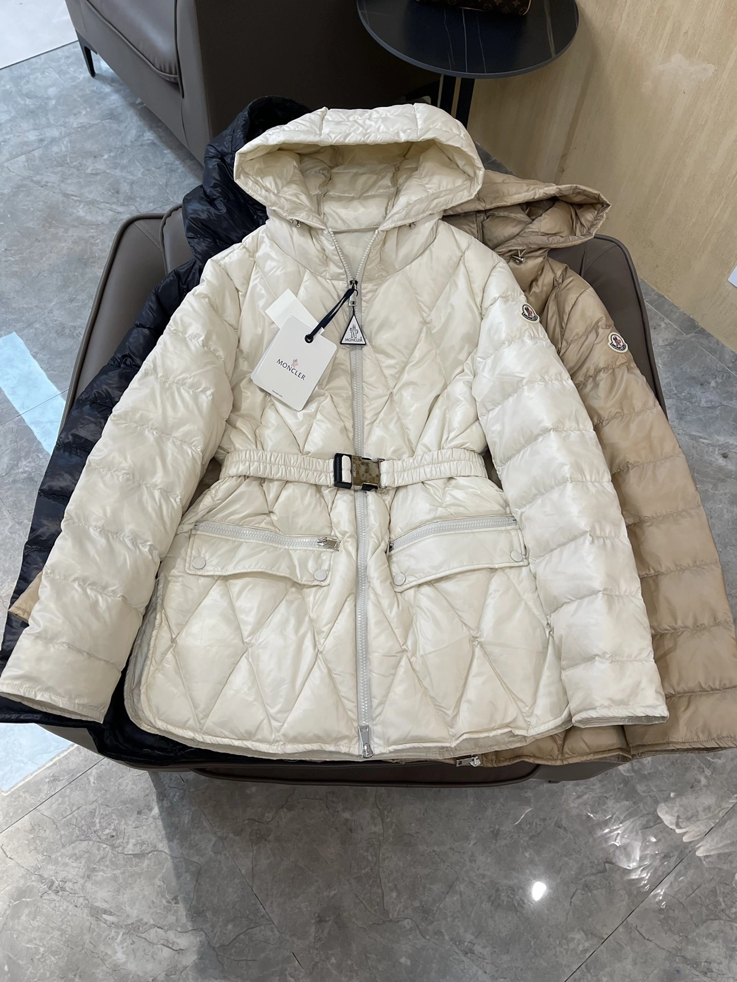 Moncler Down Jackets Breathable 146482