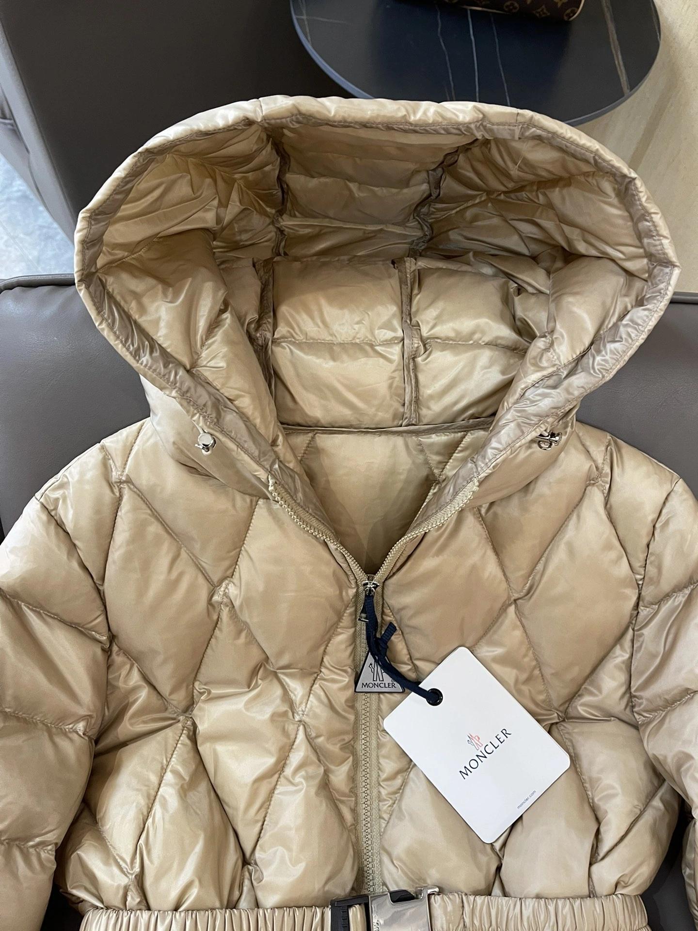 Moncler Down Jackets AllSeason 146477