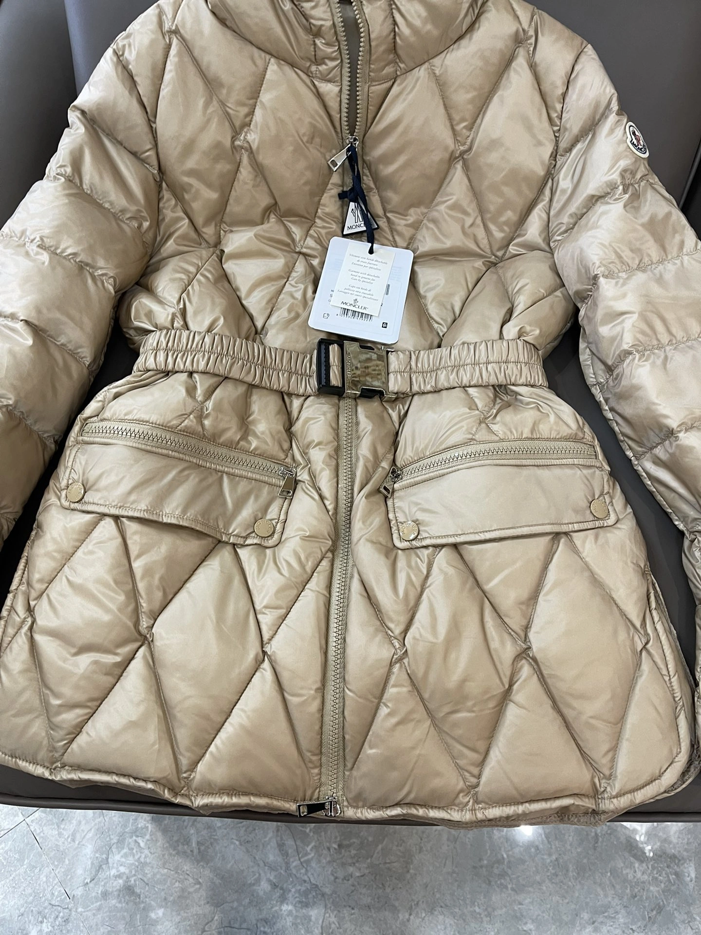 Moncler Down Jackets AllSeason 146477