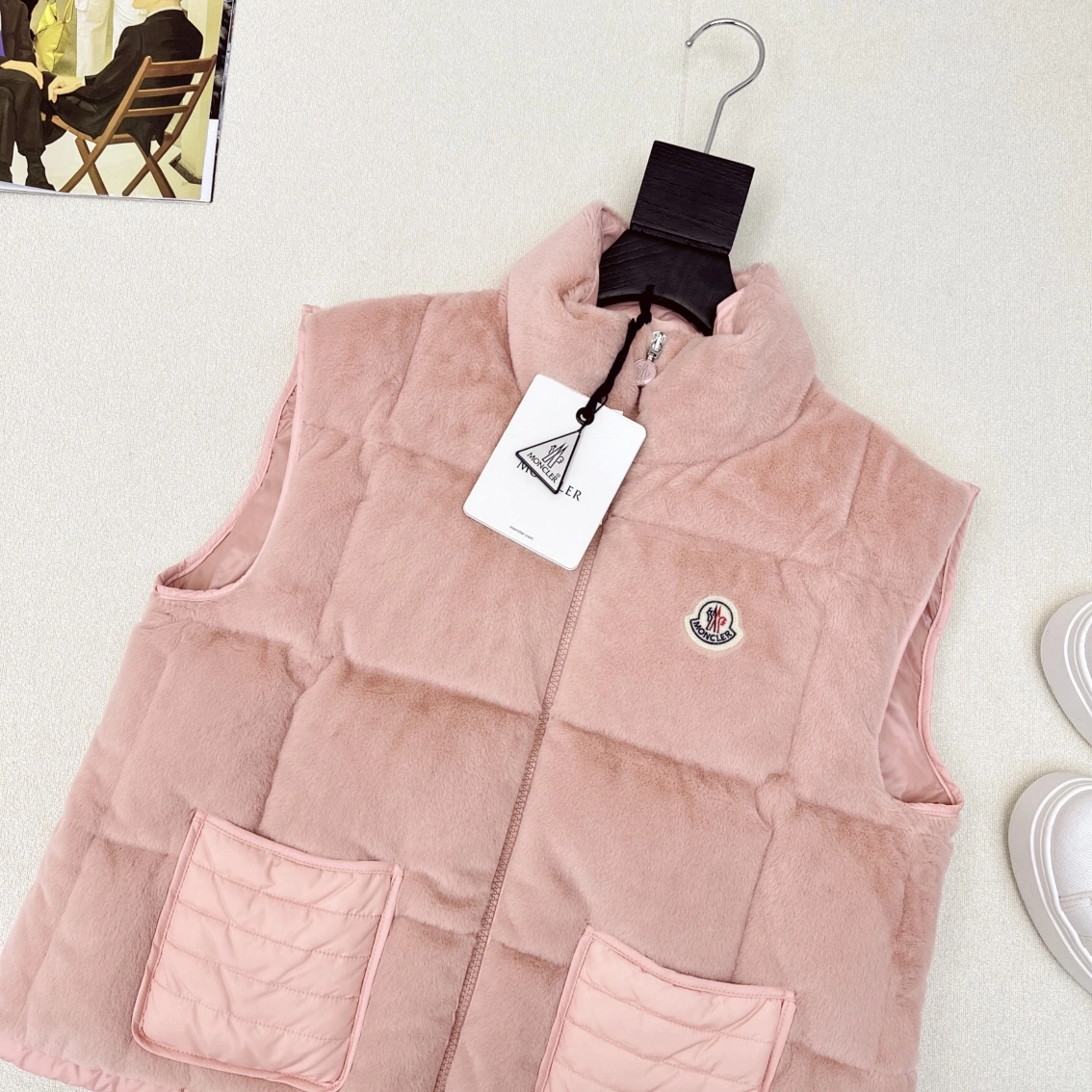 Snug Moncler Down Jackets 146479