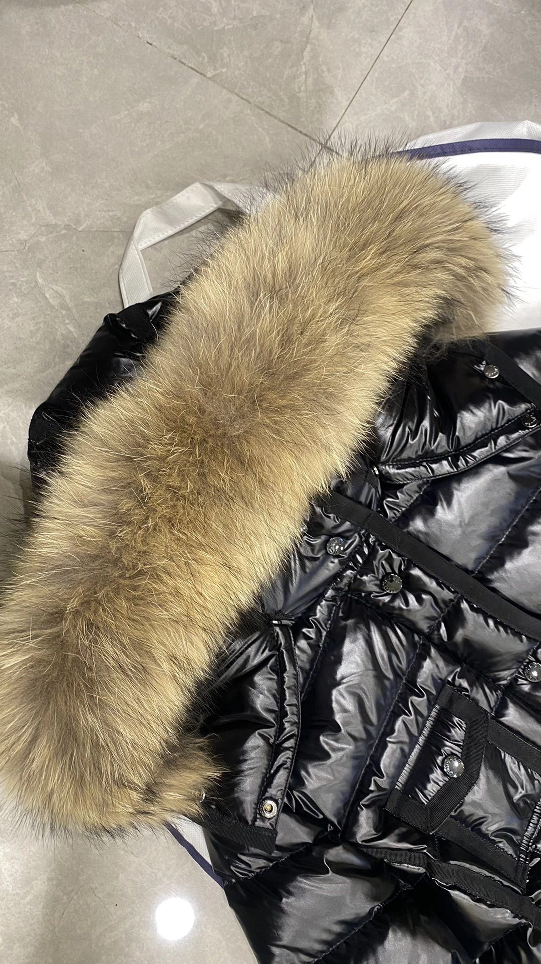 Moncler Down Jackets Youthful 146474