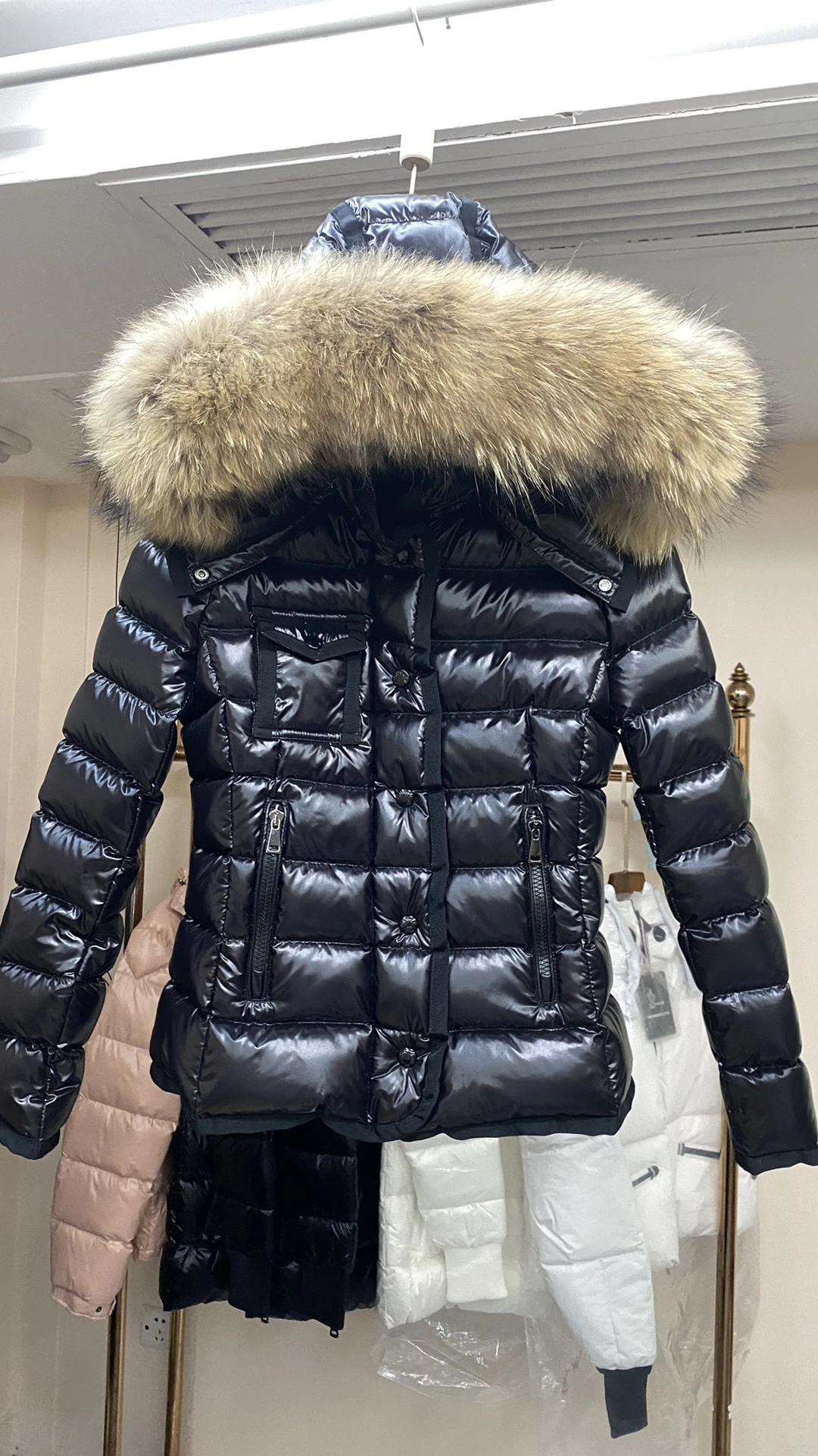 Moncler Down Jackets Breathable 146465