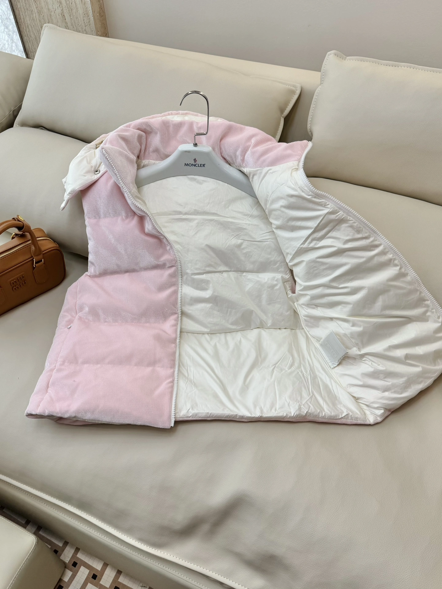 Moncler Down Jackets GoodFit 146456