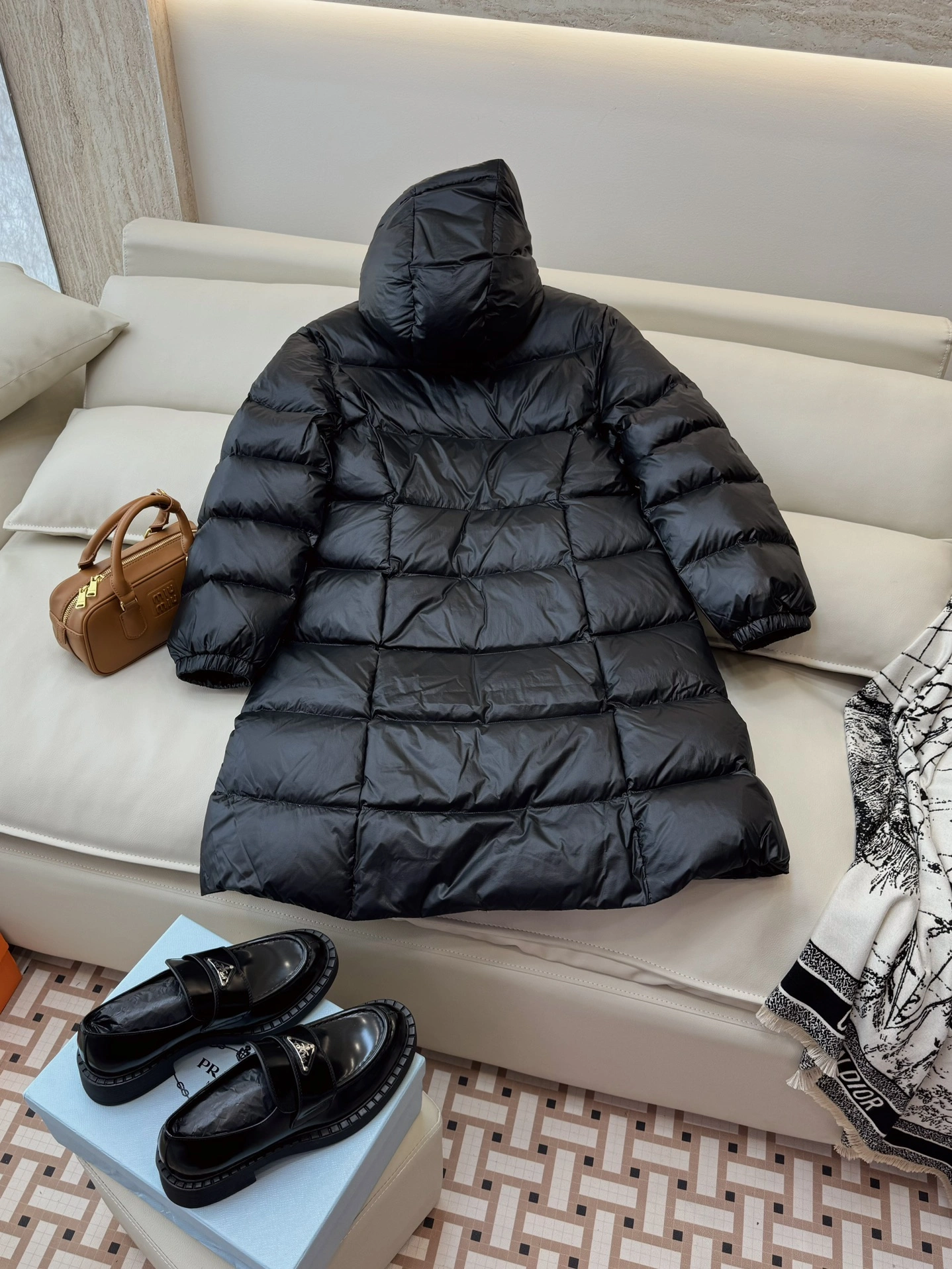 Flexible Moncler Down Jackets 146446