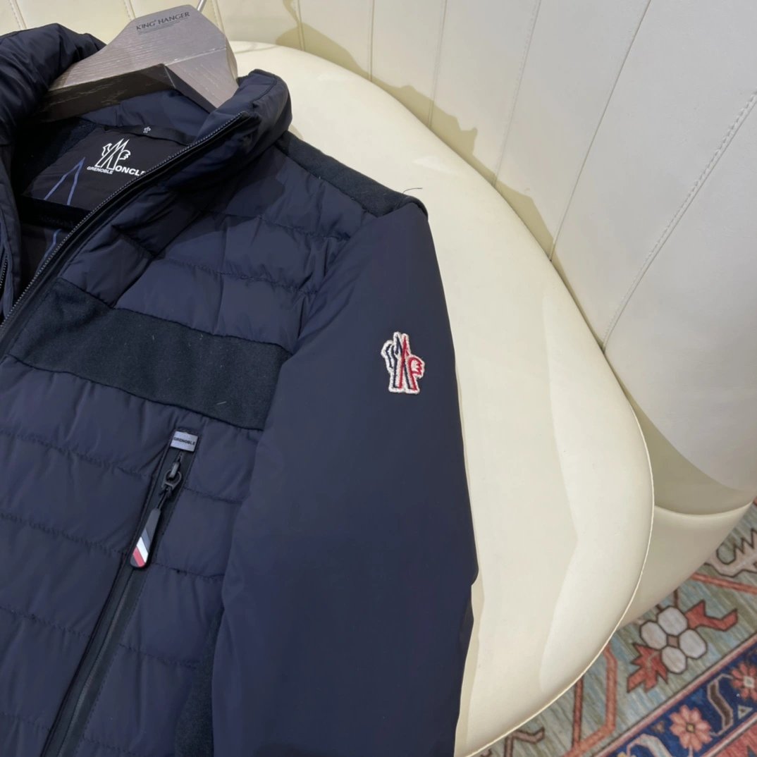 Moncler Down Jackets Contemporary 146469