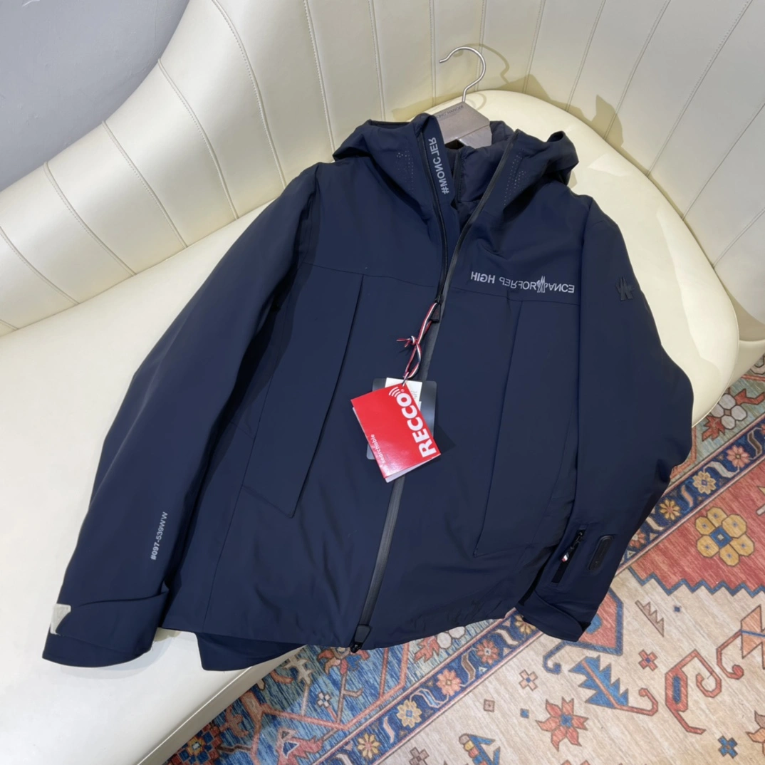 Moncler Down Jackets Unique 146455