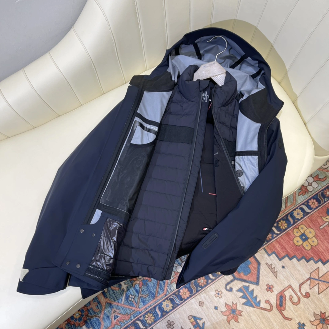 Moncler Down Jackets Unique 146455