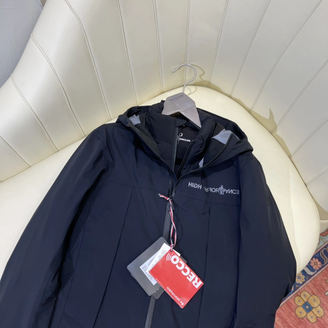 Moncler Down Jackets DailyWear 146451