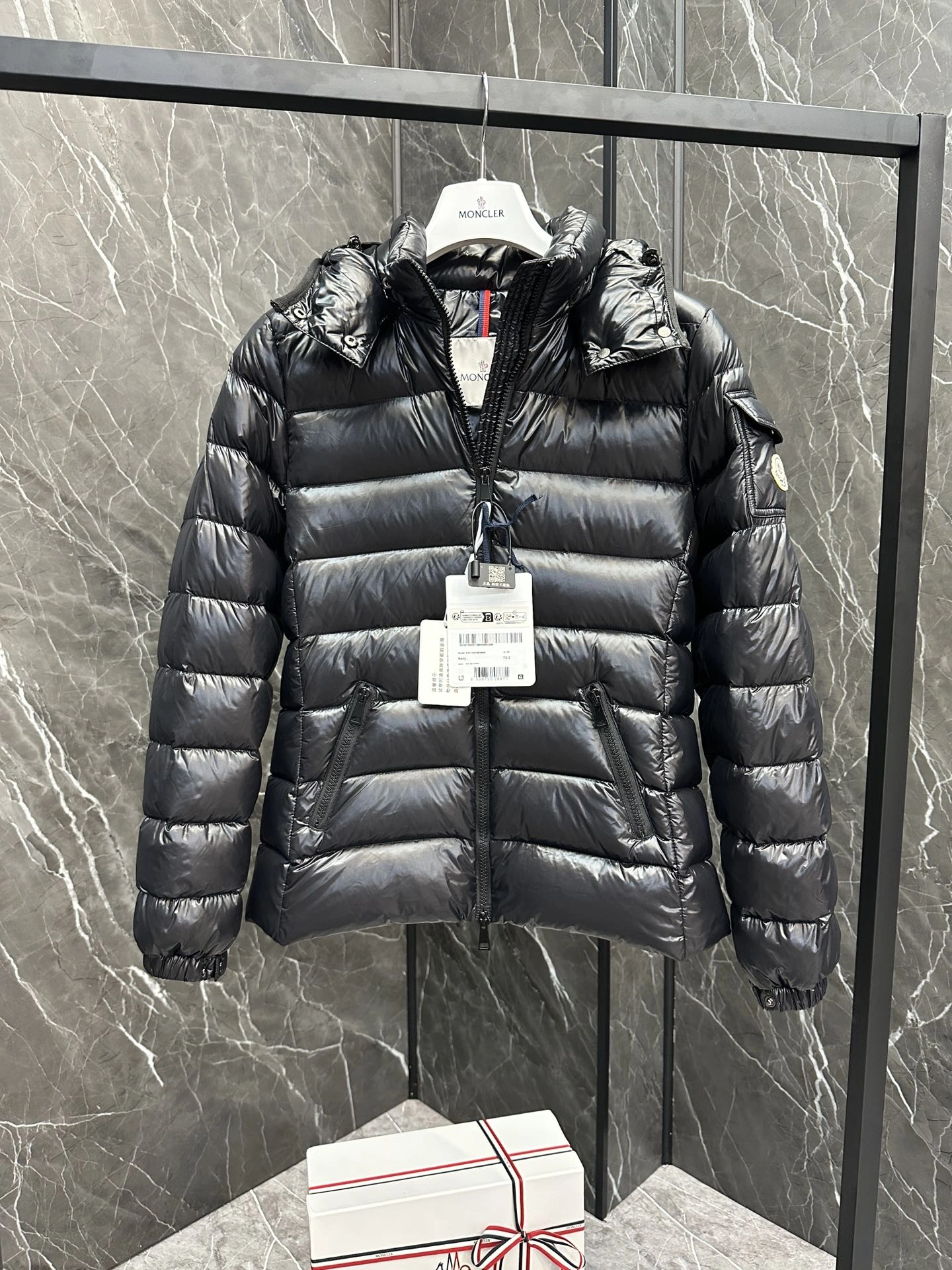 Upgraded Moncler Down Jackets 146444