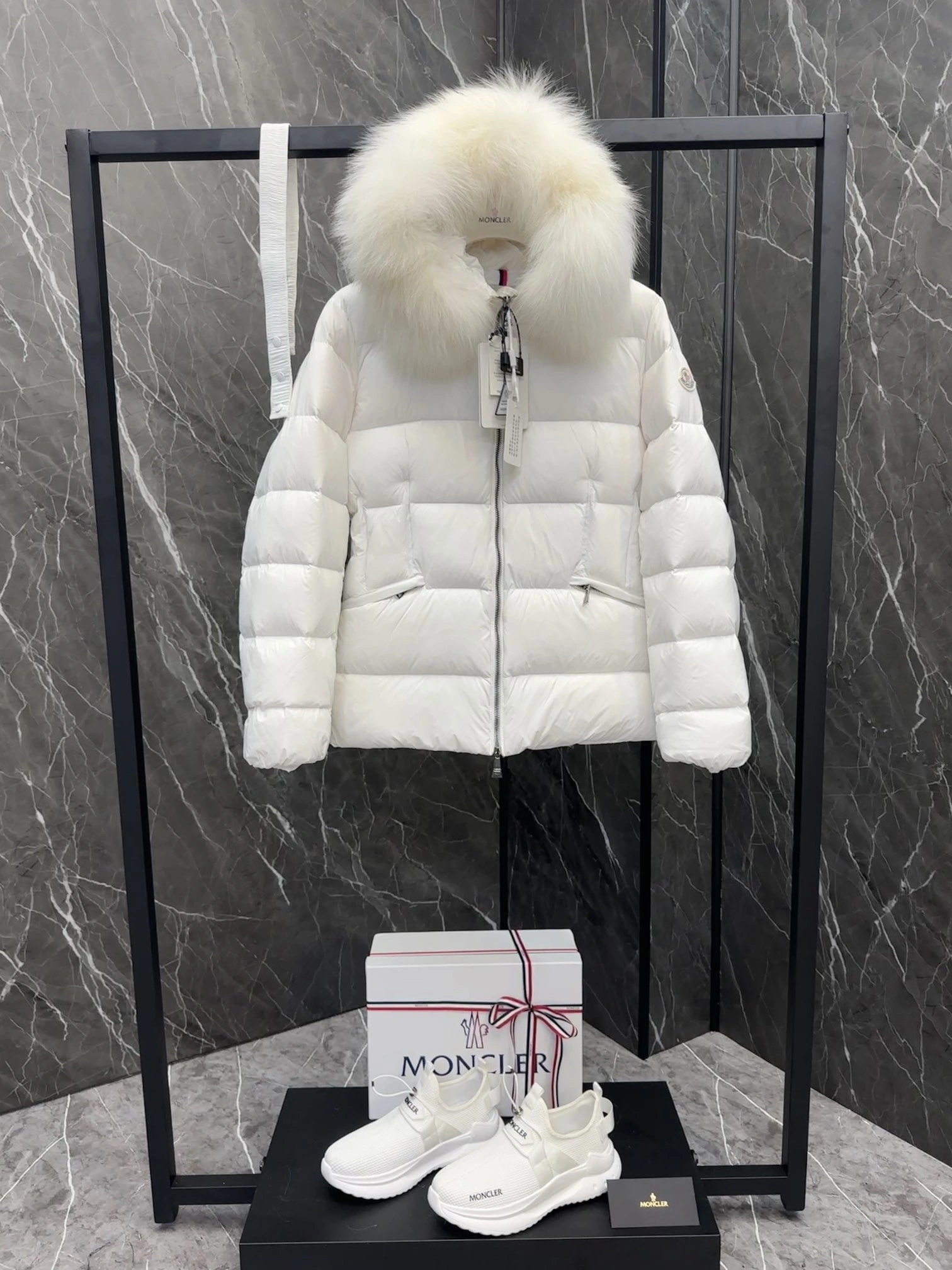 OnTrend Moncler Down Jackets 146448