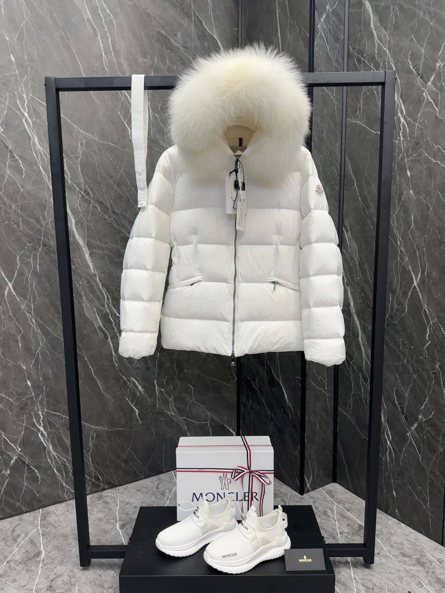 OnTrend Moncler Down Jackets 146448