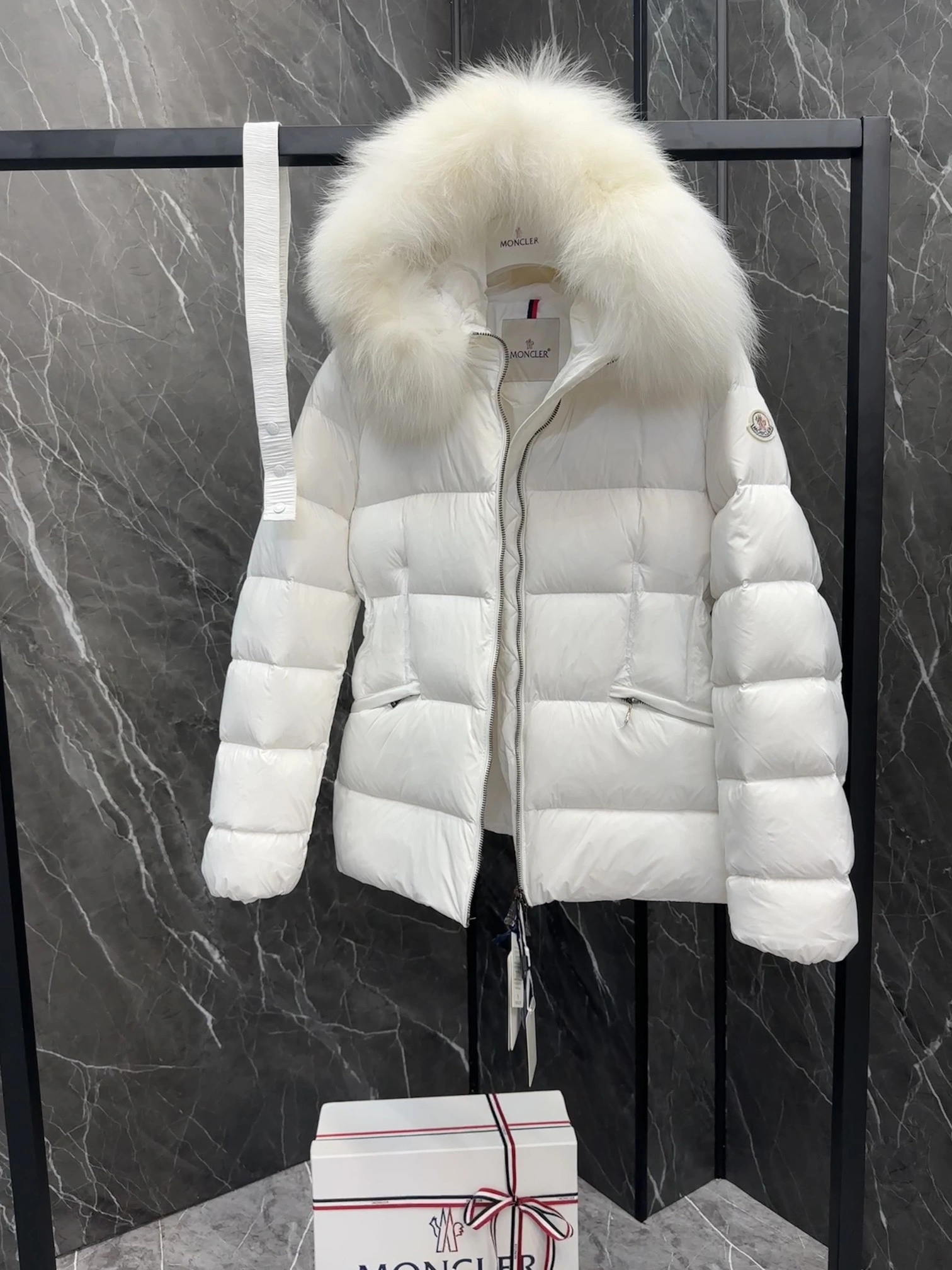 OnTrend Moncler Down Jackets 146448