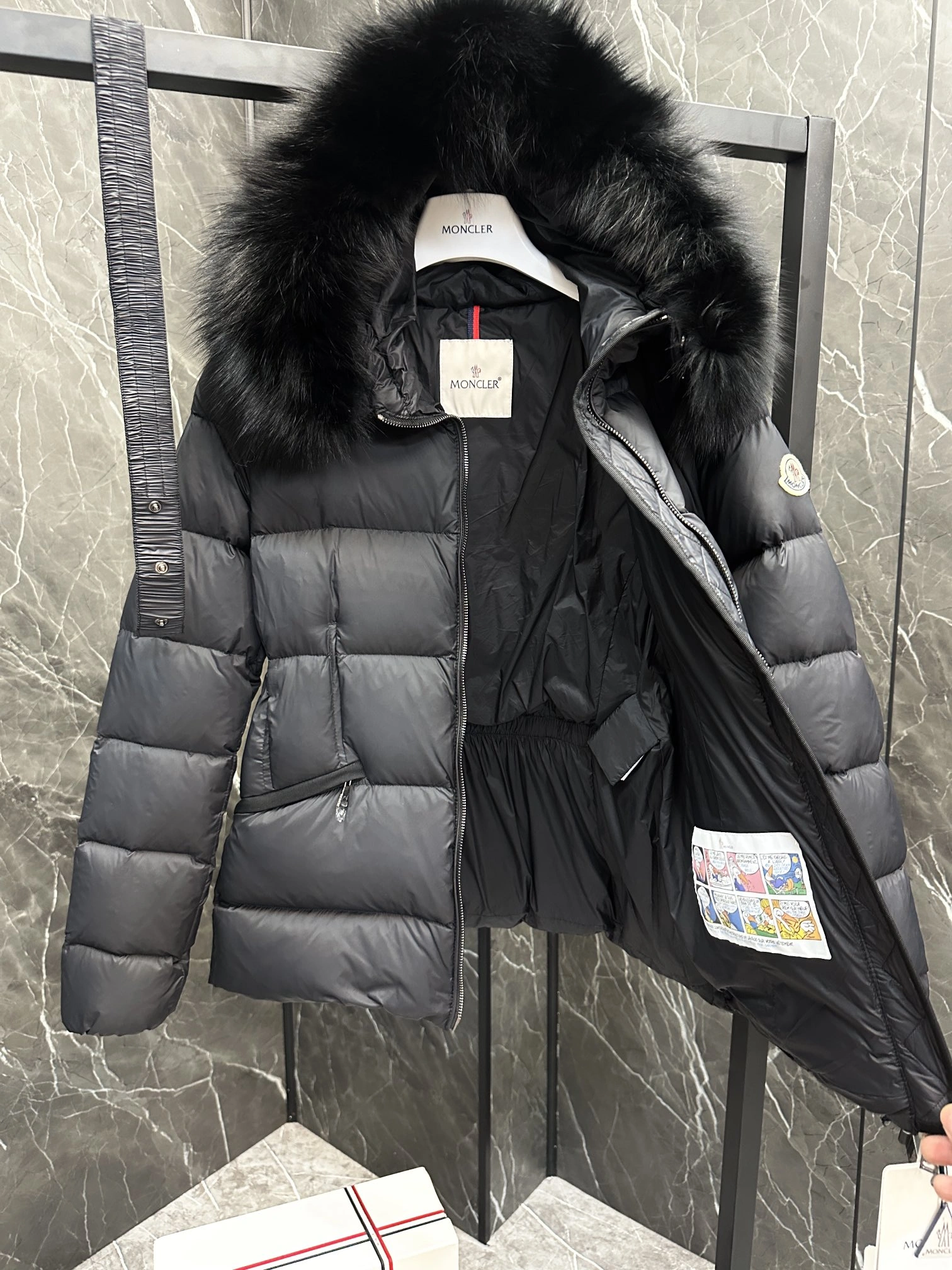Moncler Down Jackets UrbanChic 146461