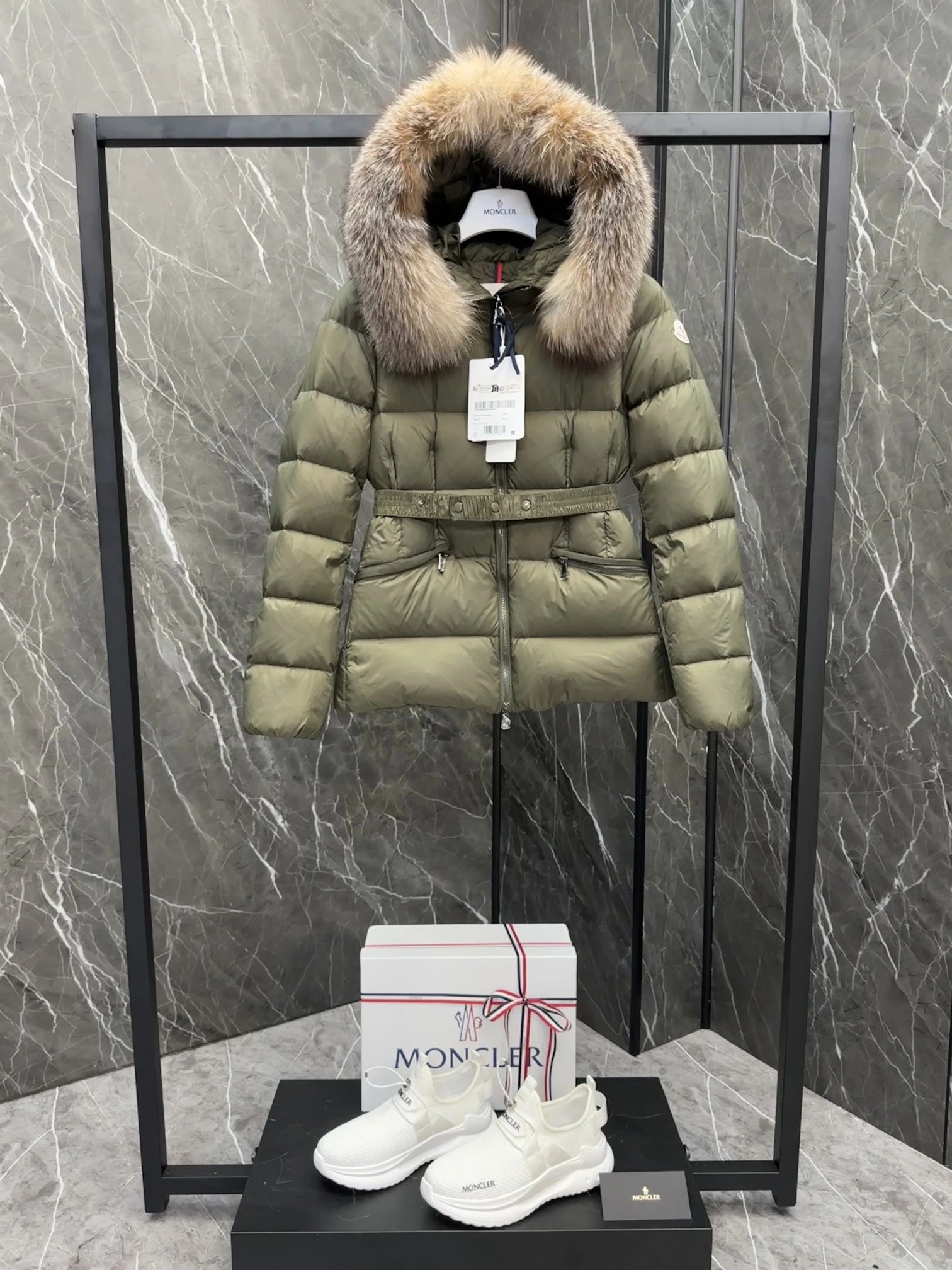 Bold Moncler Down Jackets 146449