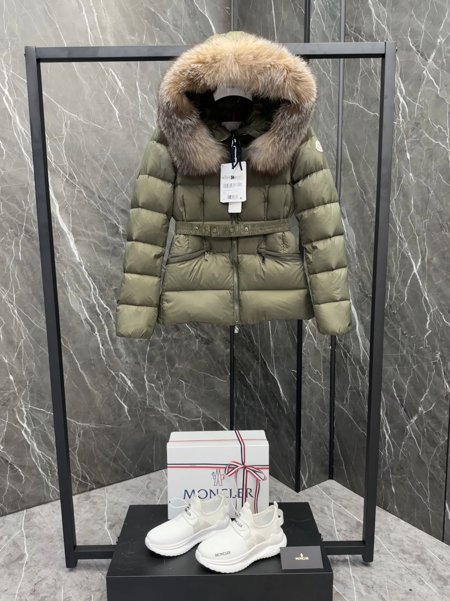 Bold Moncler Down Jackets 146449