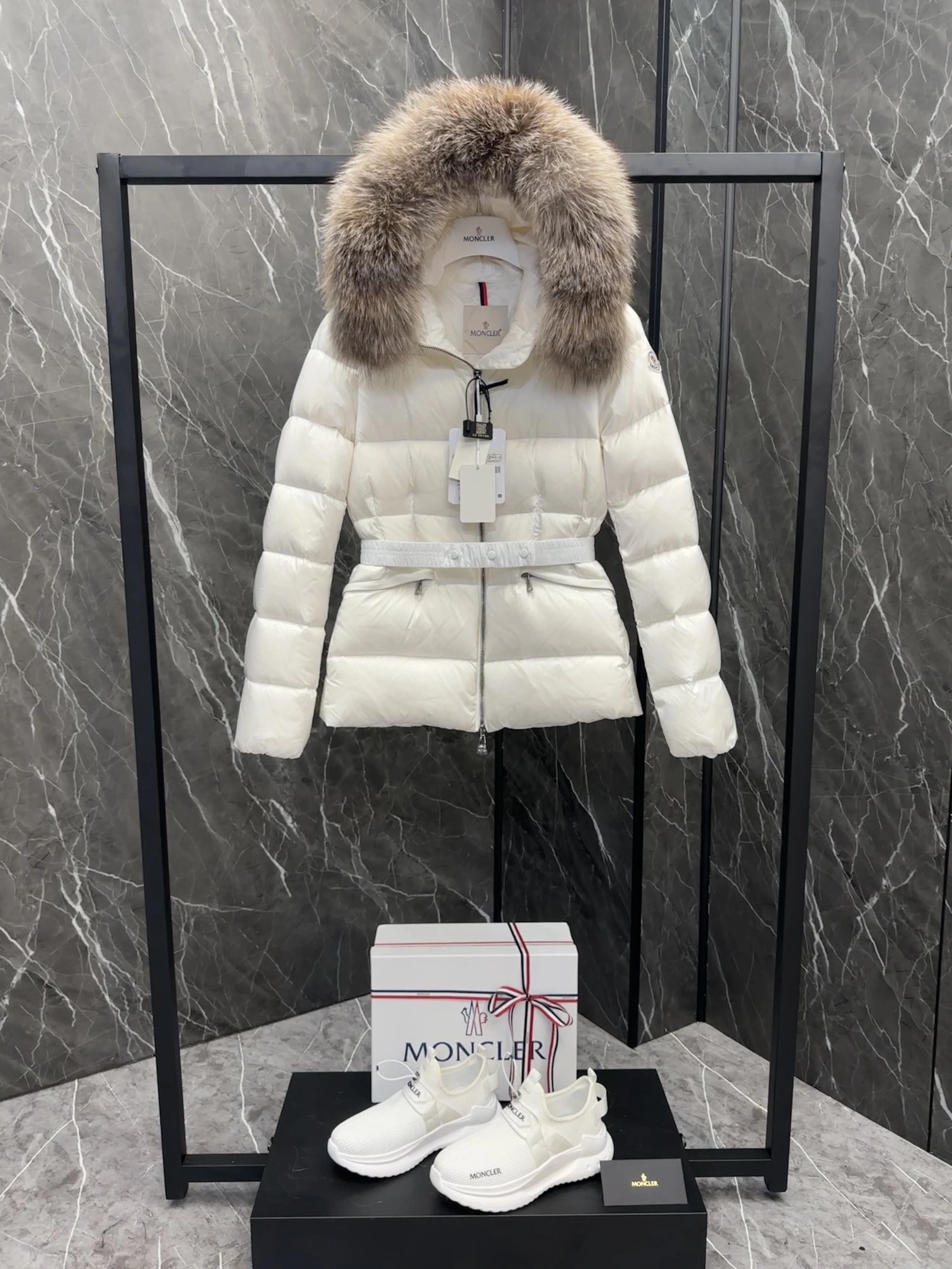DailyWear Moncler Down Jackets 146458
