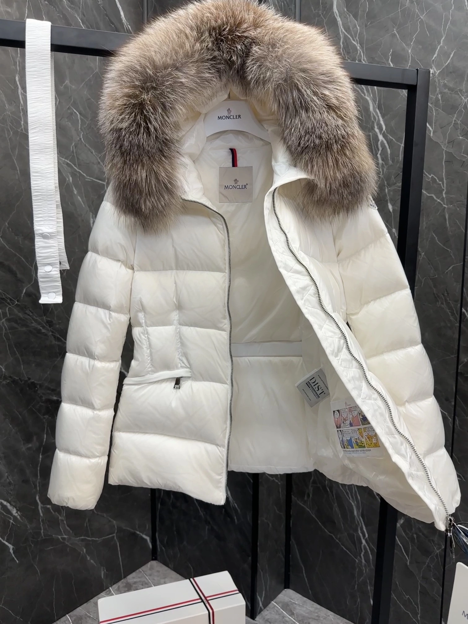 DailyWear Moncler Down Jackets 146458