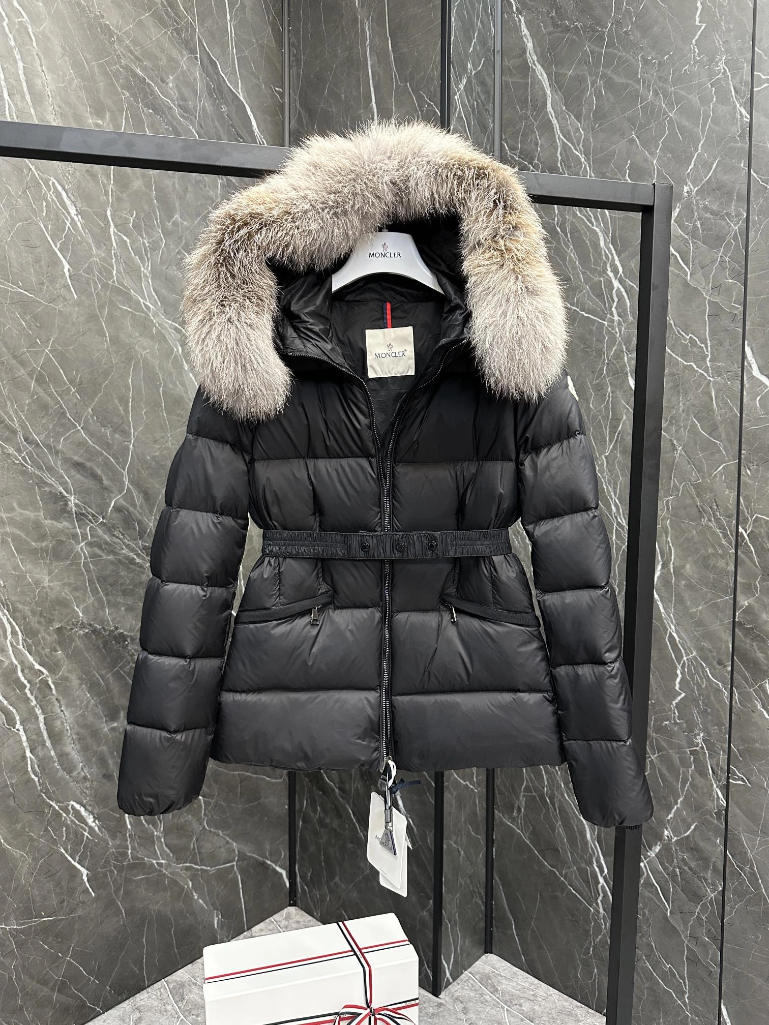 Moncler Down Jackets FastDry 146445
