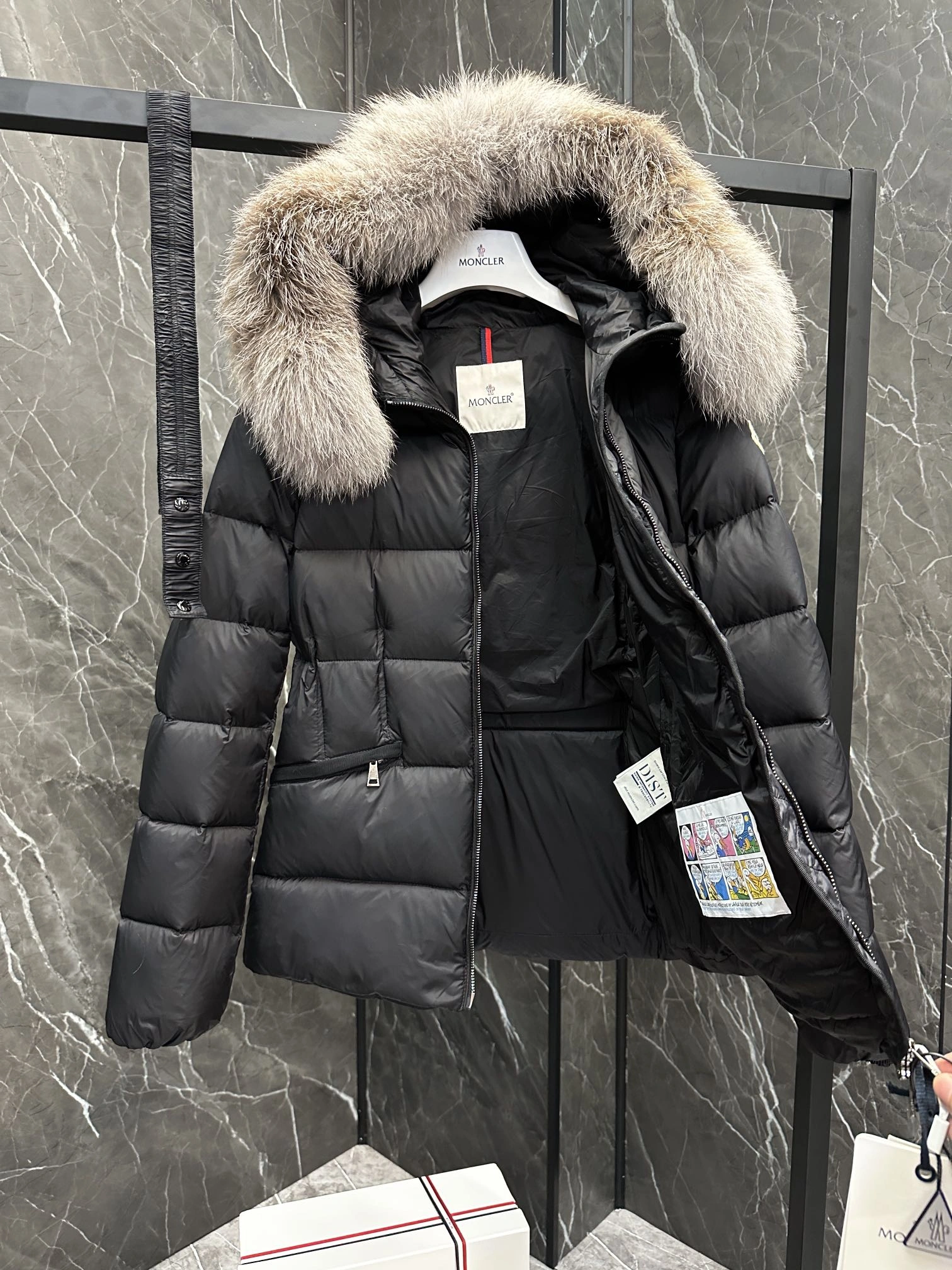 Moncler Down Jackets FastDry 146445
