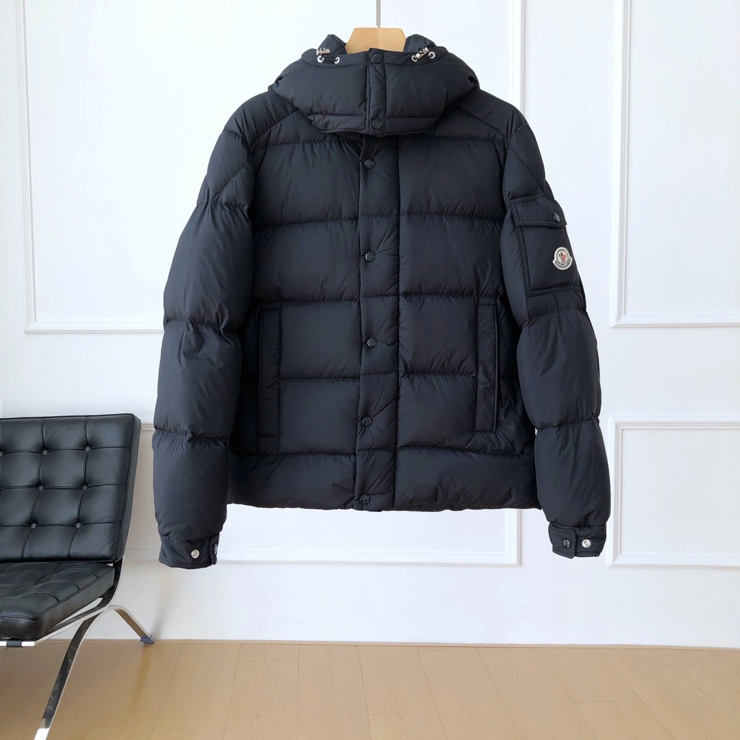 FlexibleFit Moncler Down Jackets 146457