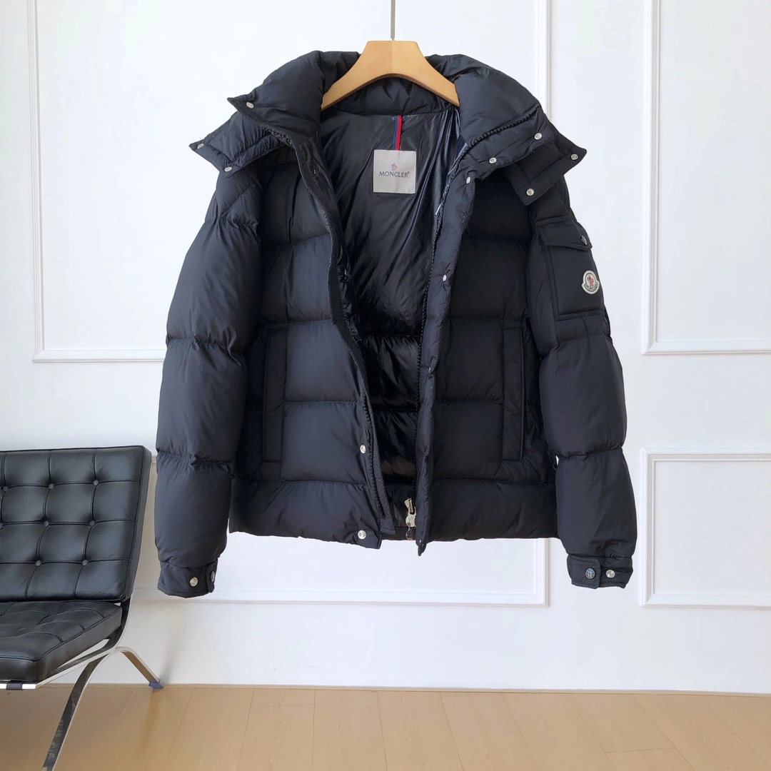FlexibleFit Moncler Down Jackets 146457