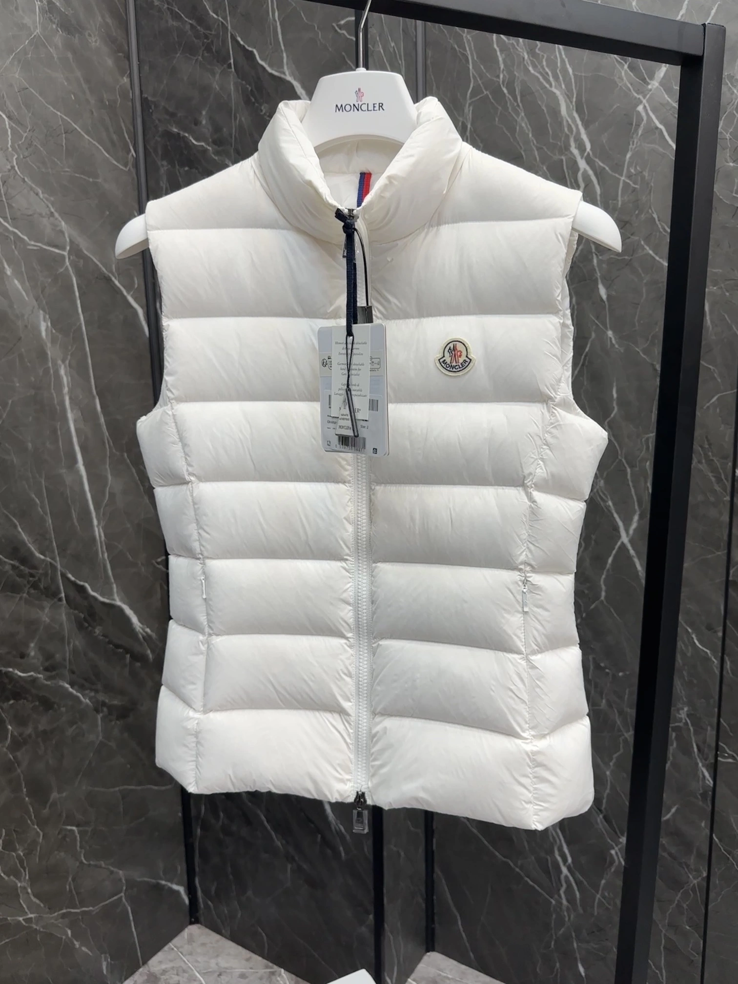Moncler Down Jackets Attractive 146466