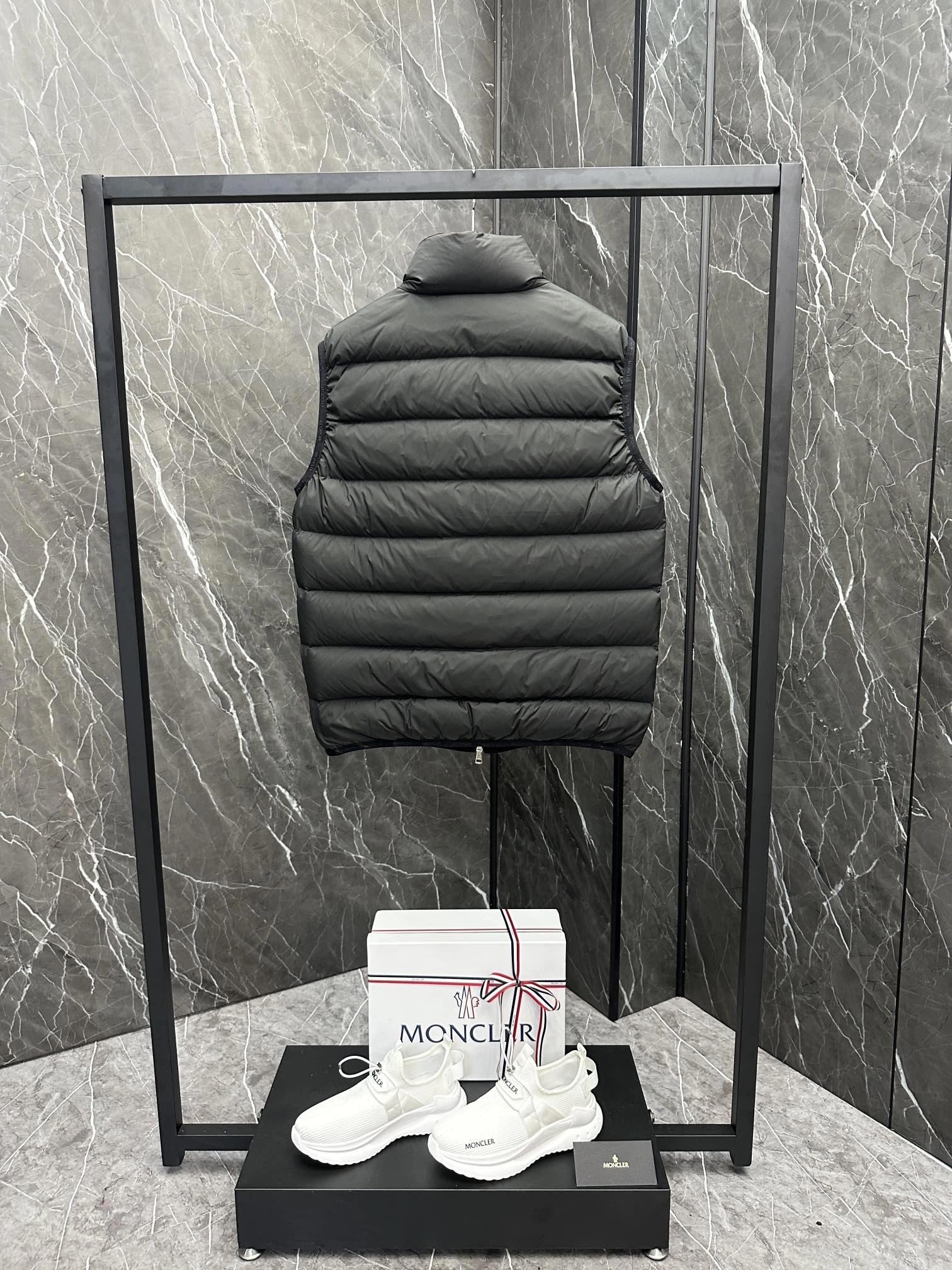 GoodFit Moncler Down Jackets 146454