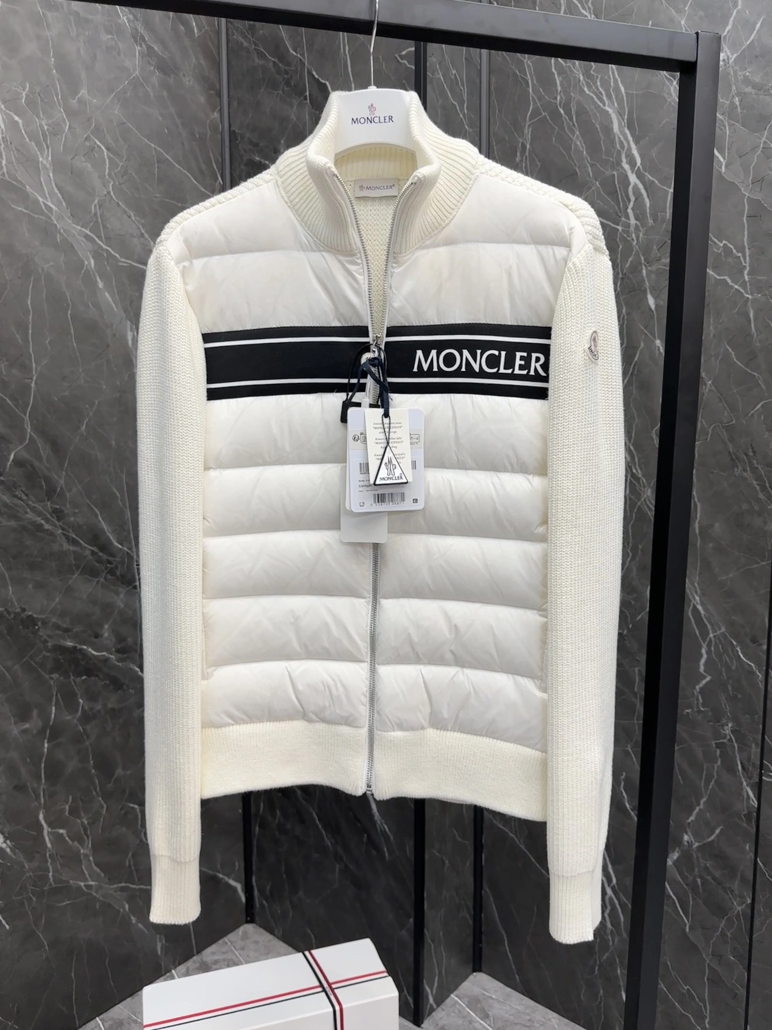 Moncler Down Jackets Packable 146463