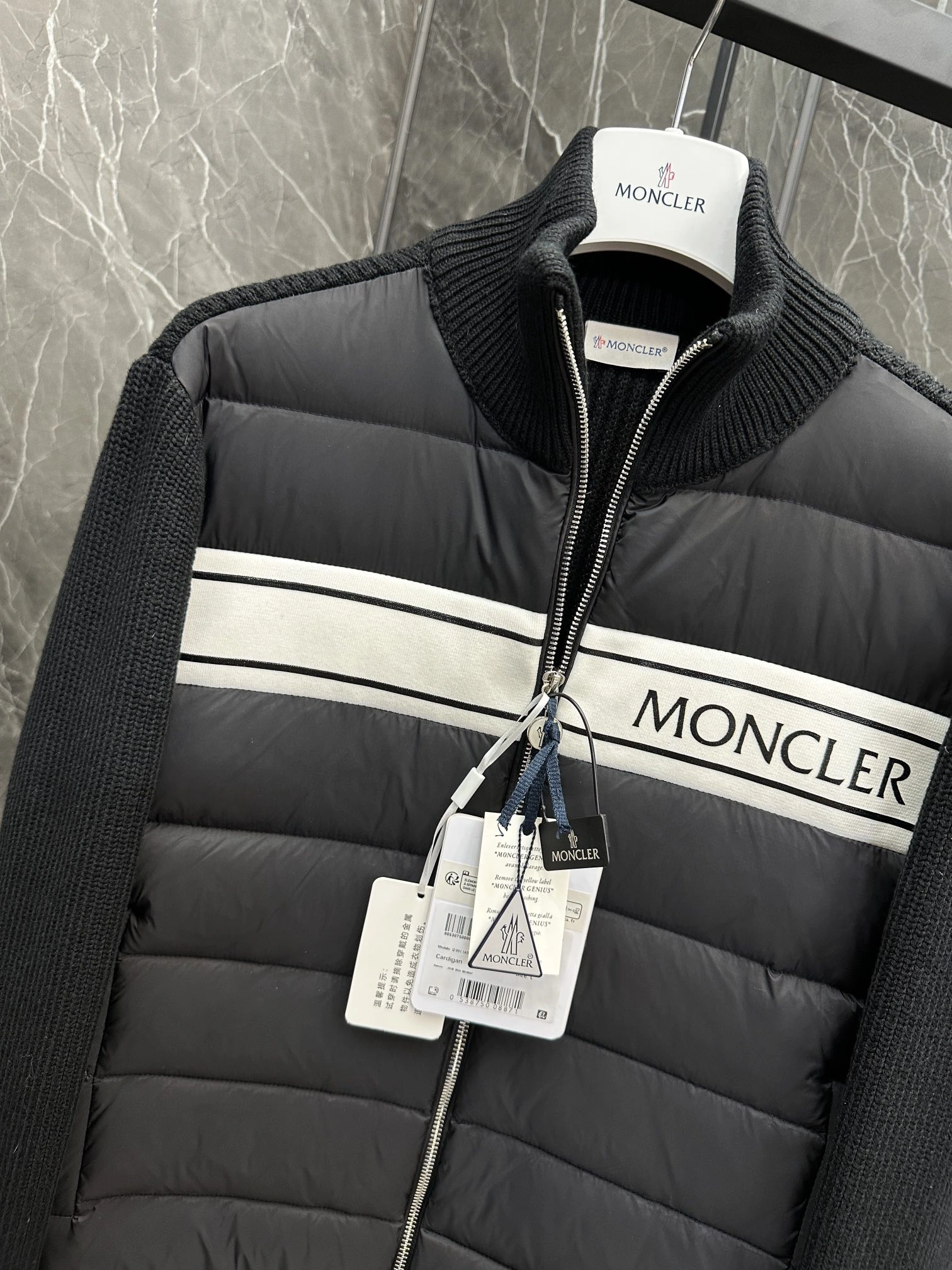 TravelReady Moncler Down Jackets 146467