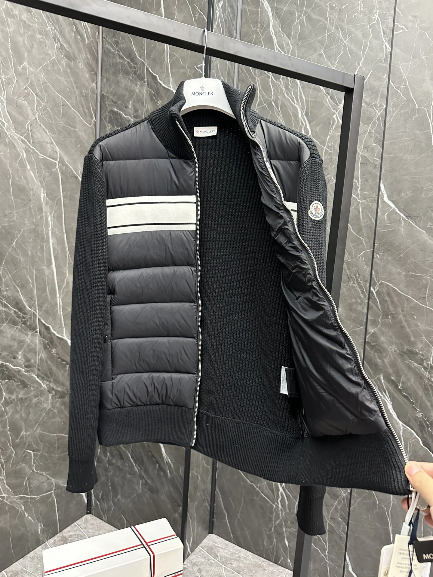 TravelReady Moncler Down Jackets 146467