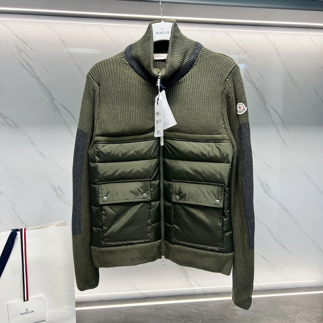Moncler Down Jackets Packable 146459