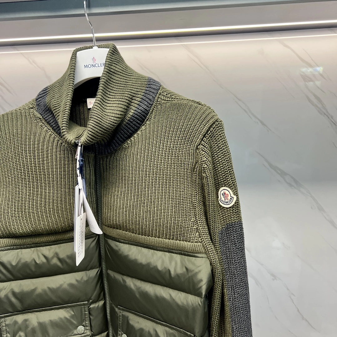 Moncler Down Jackets Packable 146459