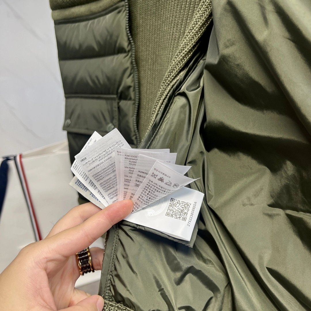 Moncler Down Jackets Packable 146459