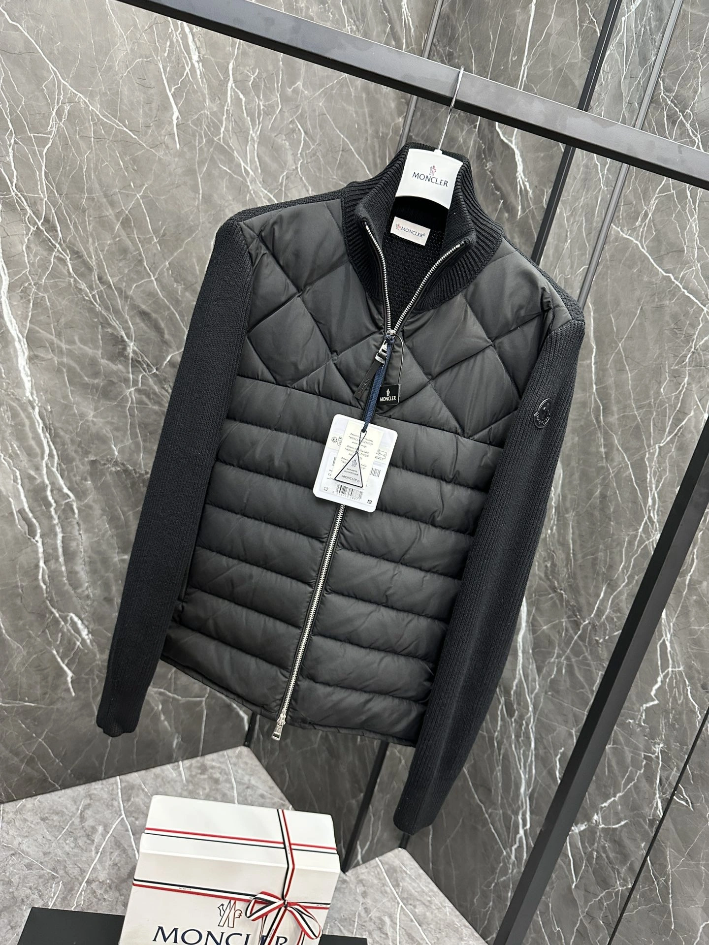 TimelessDesign Moncler Down Jackets 146442