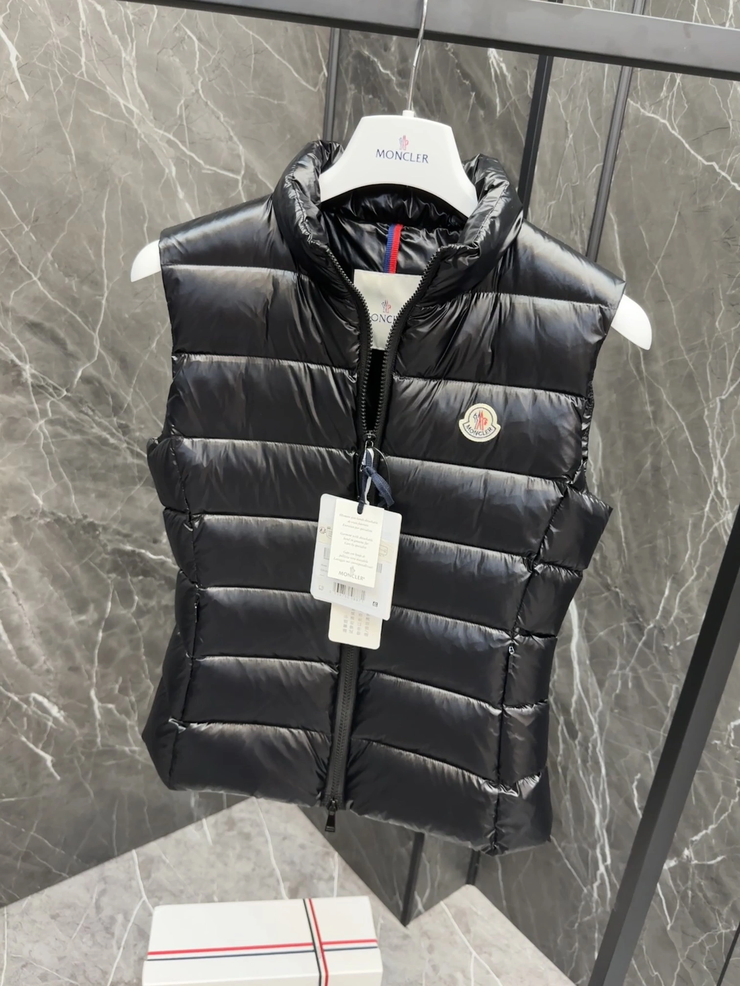 Moncler Down Jackets UrbanStyle 146441
