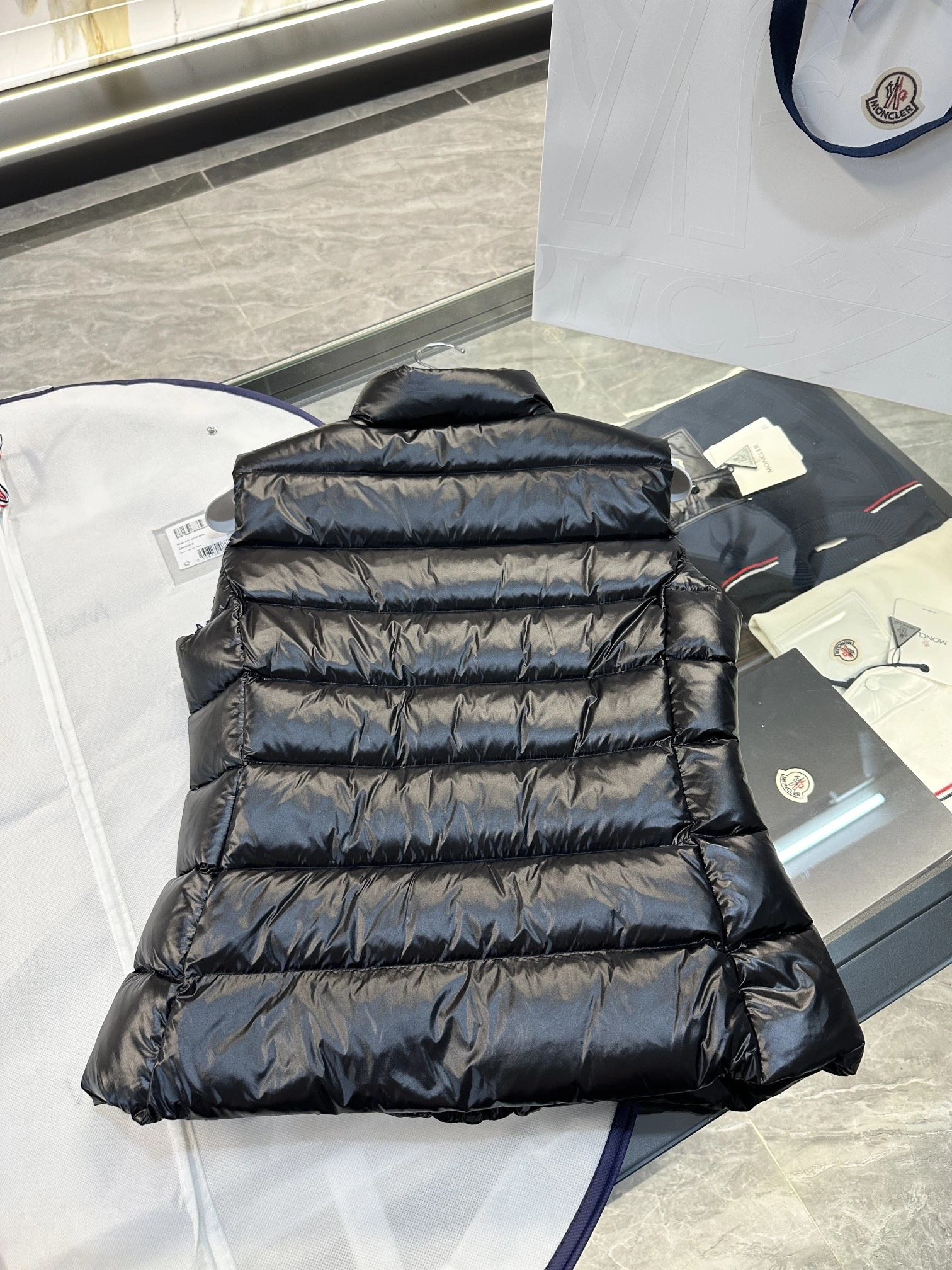 Moncler Down Jackets UrbanStyle 146441