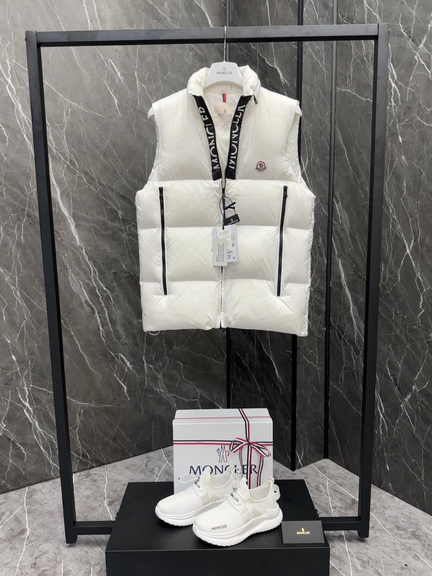 Unique Moncler Down Jackets 146464