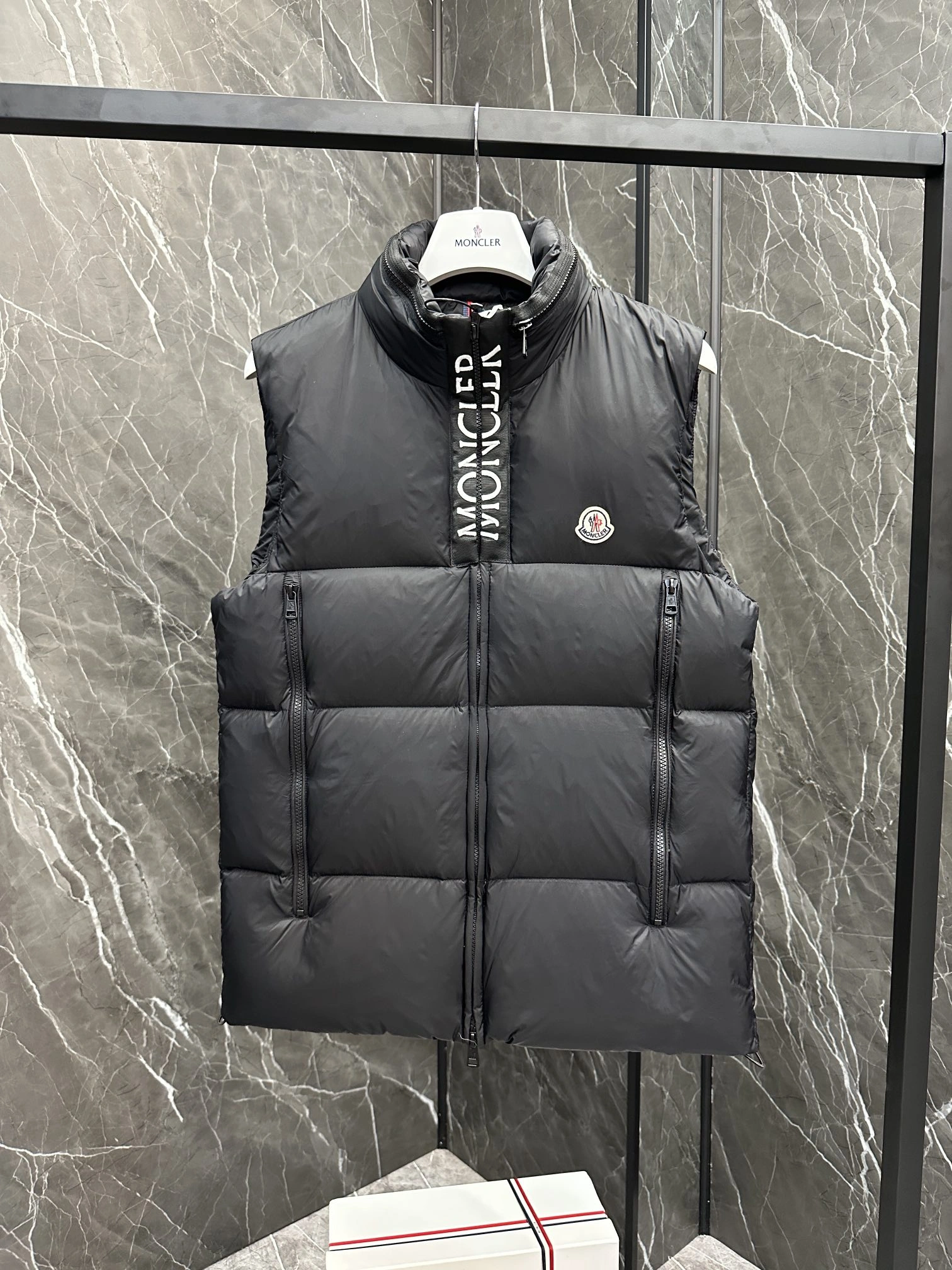 Moncler Down Jackets WeatherProof 146452
