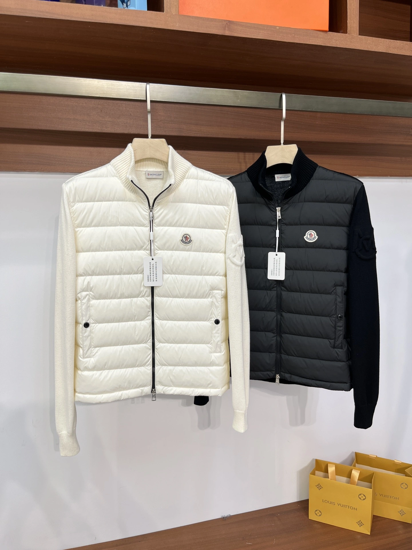 Moncler Down Jackets Stretchable 146472