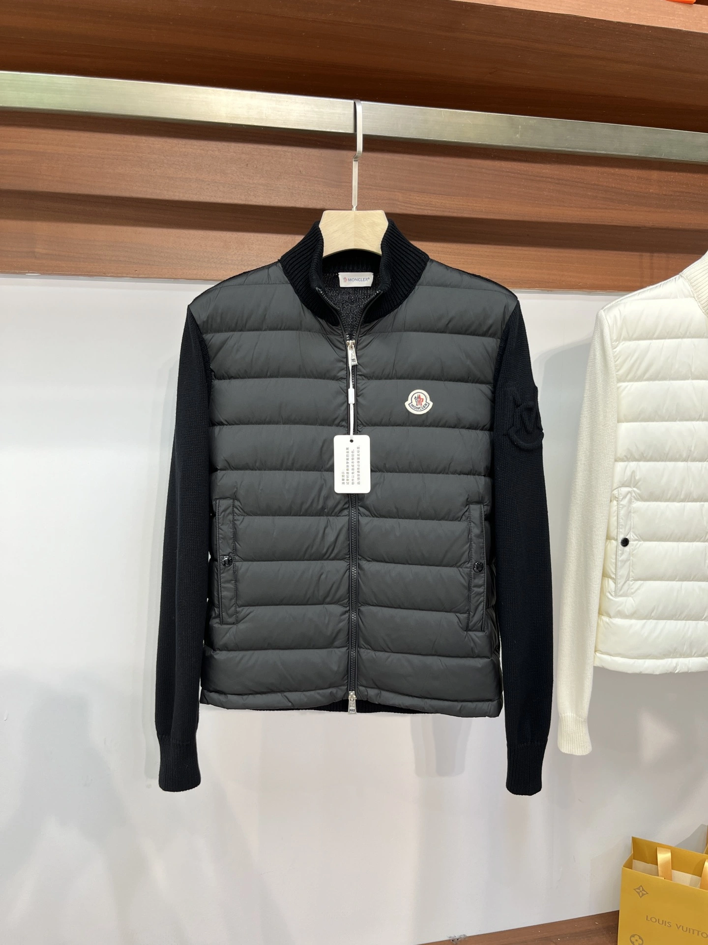 Moncler Down Jackets Stretchable 146472