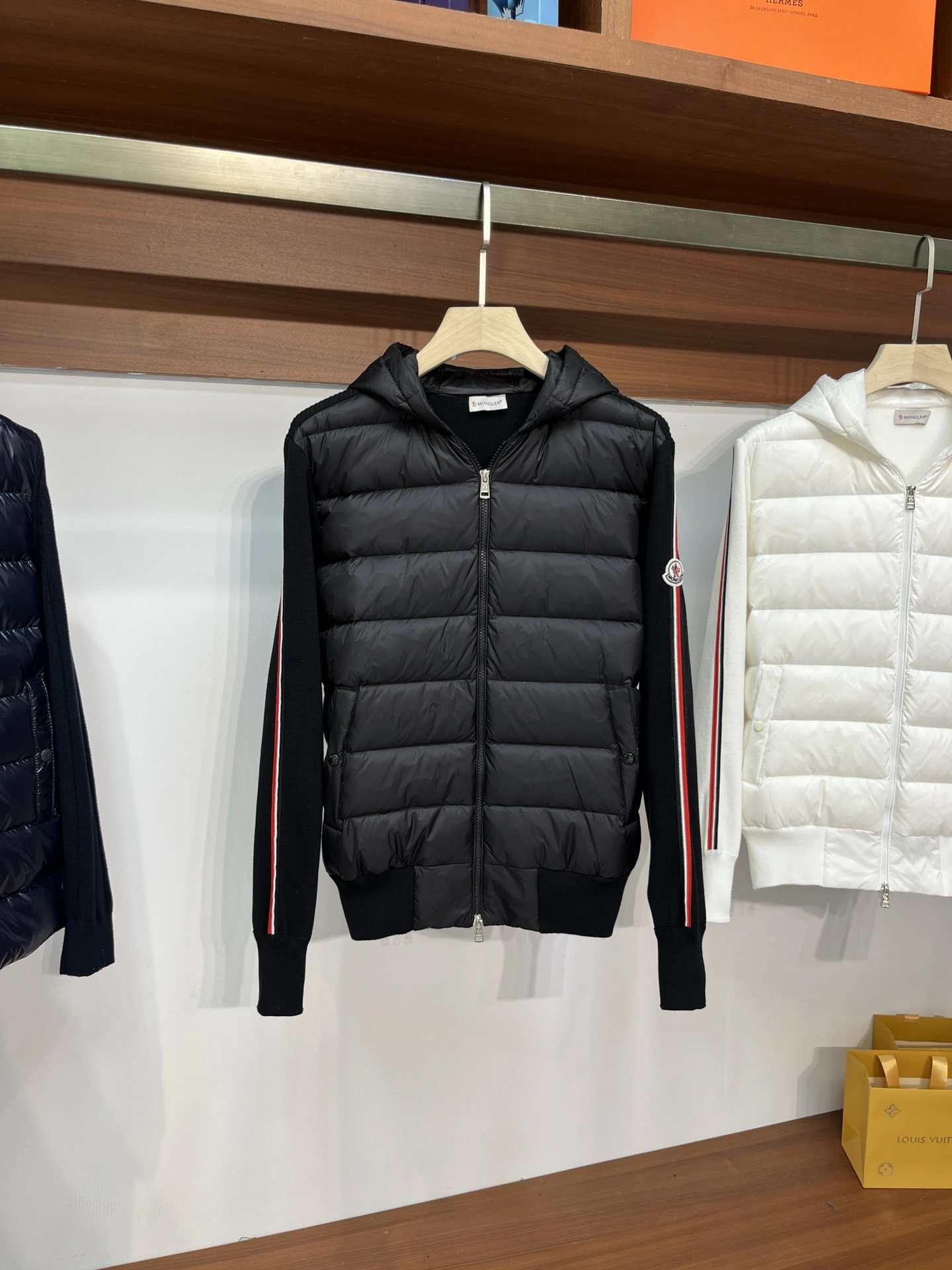 Efficient Moncler Down Jackets 146438